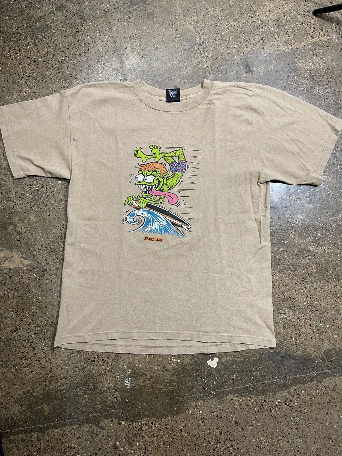 Vintage 90s Pearl Jam Out of Control Tshirt