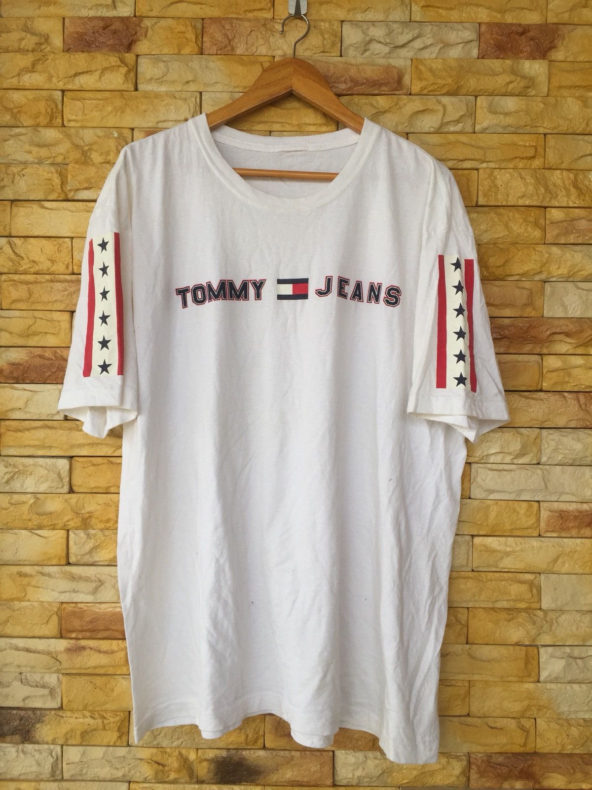 Tommy Hilfiger × Vintage Vintage Tommy Jeans Tee Size US XXL / EU 58 / 5 - 1 Thumbnail