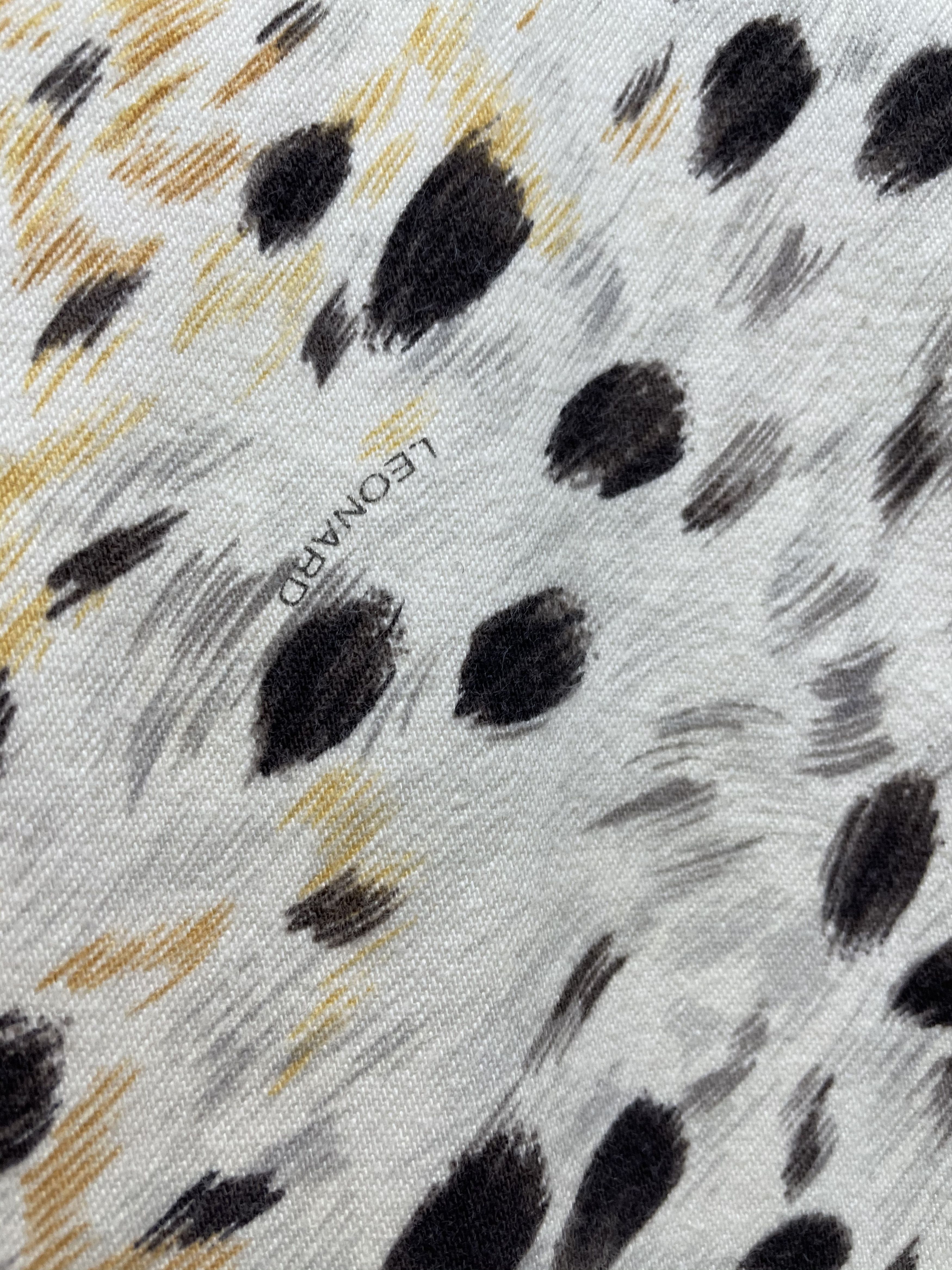 Leonard Paris RARE! LEONARD Full Print Leopard Design Pants Size US 26 / EU 42 - 3 Thumbnail