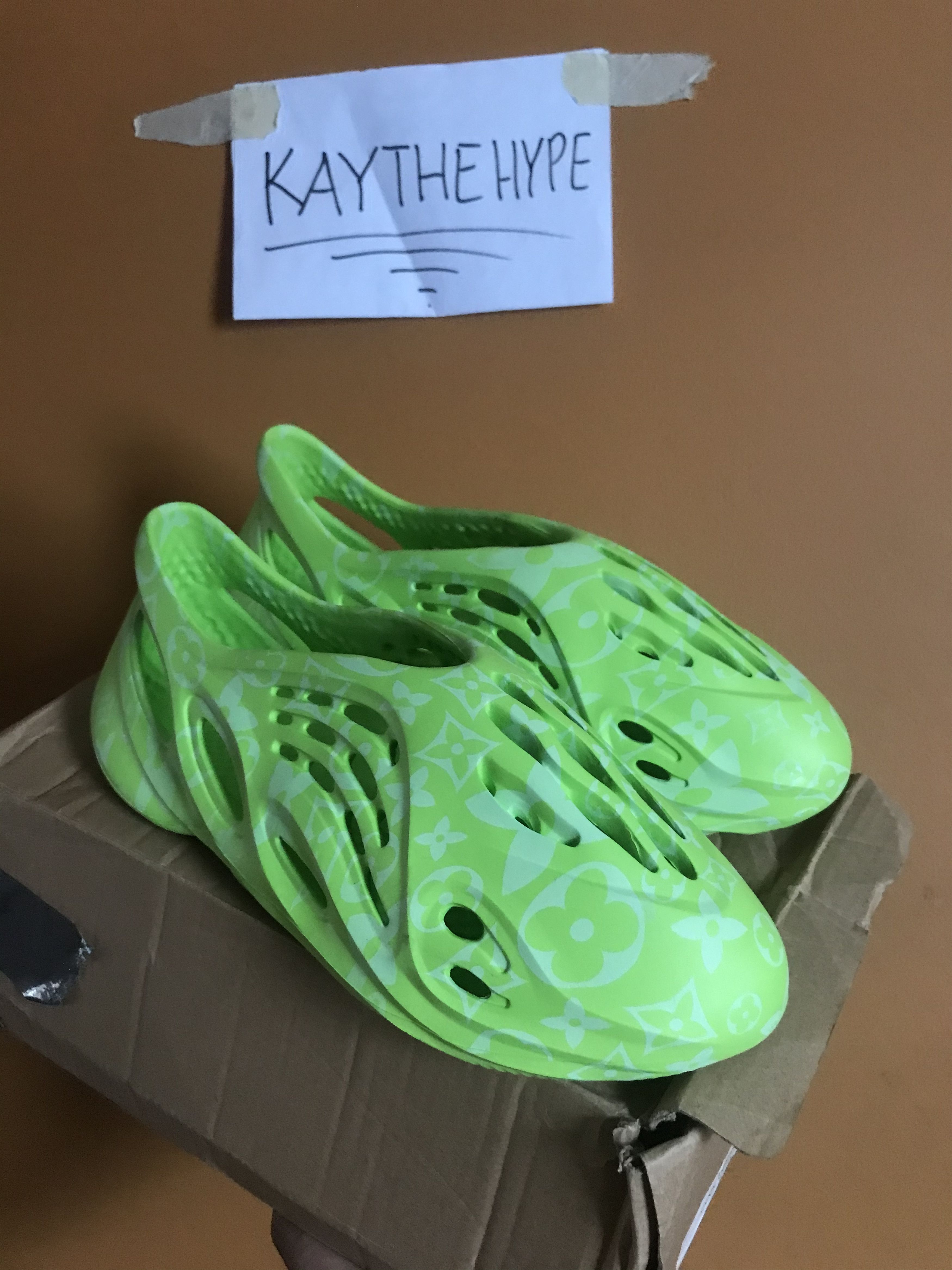 yeezy foam runner green