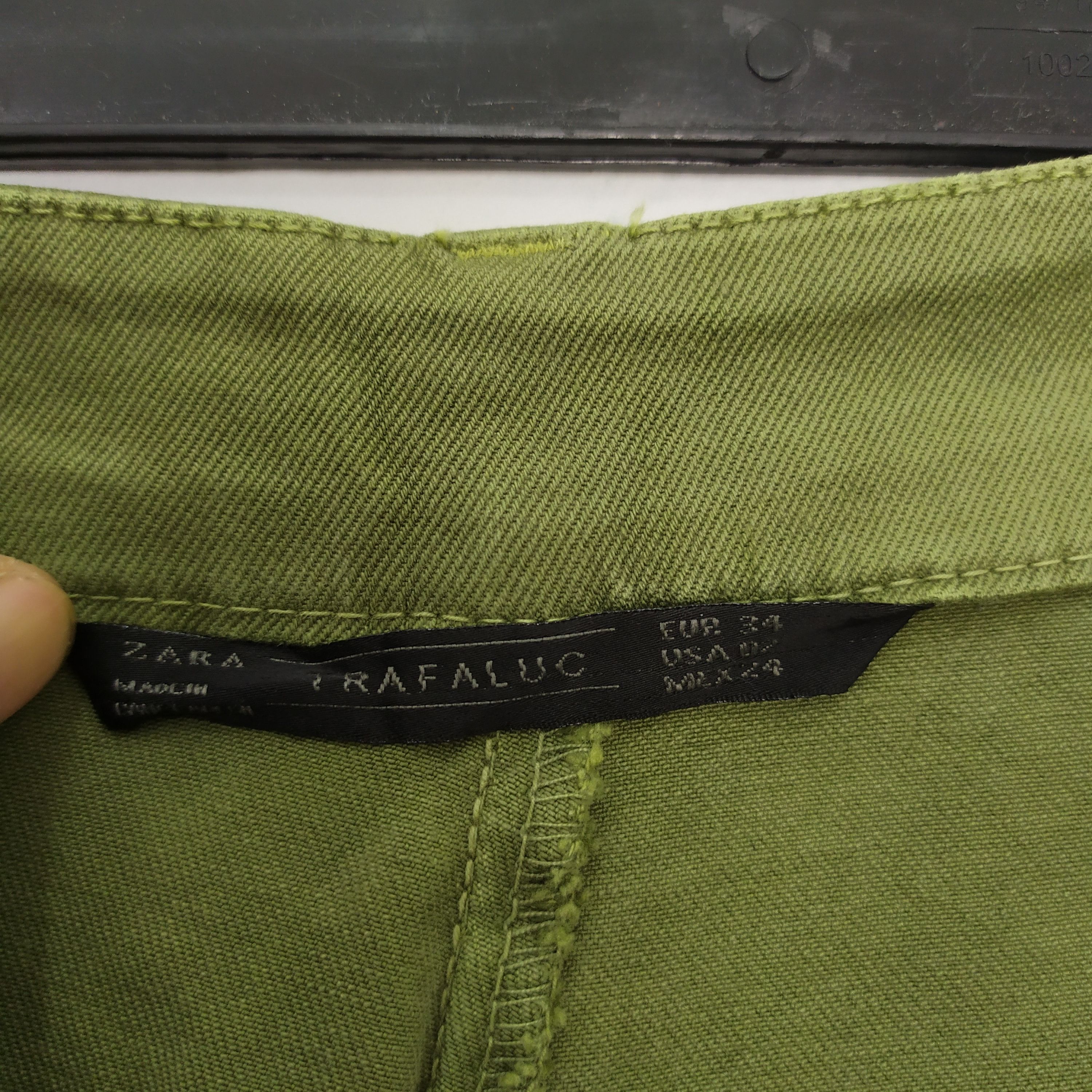 Zara ZARA STREETWEAR GREEN CARGO PANTS Size US 26 / EU 42 - 8 Thumbnail
