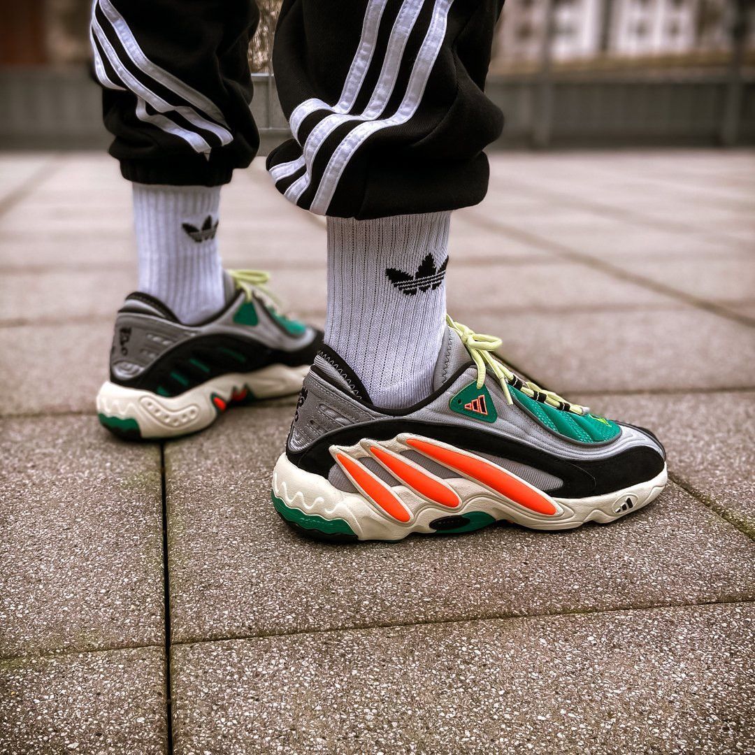 adidas gazelle silver green womens Adidas FYW 98 OG Red Blue main image 0