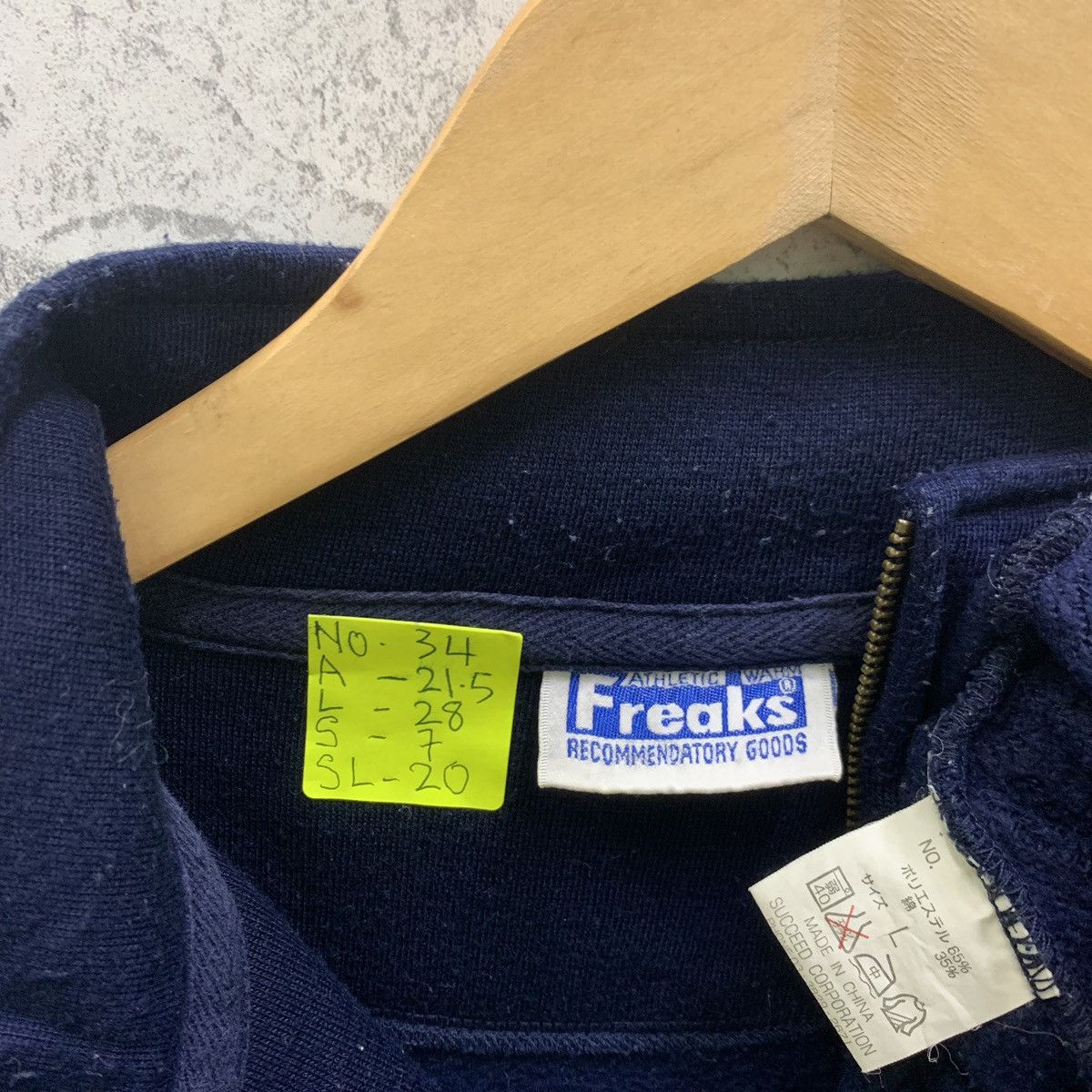Other Vintage 90s Freaks Sweatshirts Half Zipper Size US L / EU 52-54 / 3 - 11 Thumbnail