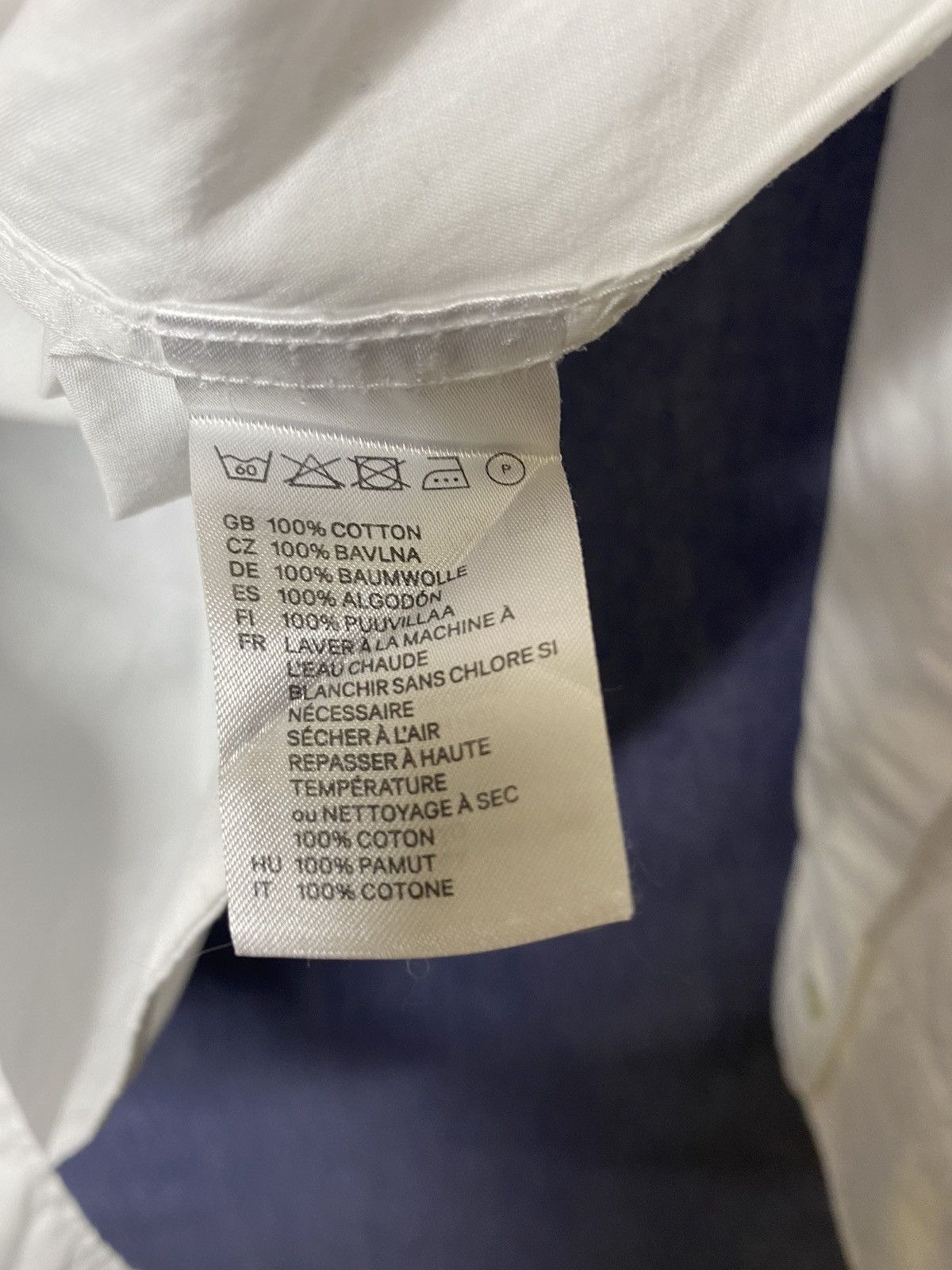 Comme des Garcons × H&M Comme Des Garcons H&M classic white shirt size M Size US M / EU 48-50 / 2 - 3 Thumbnail