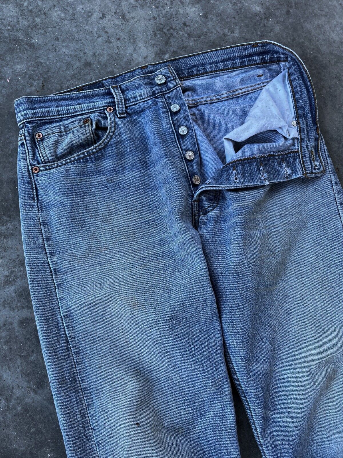 Vintage Vintage 90’s Levi’s 501xx Denim Jeans Size US 33 - 2 Preview