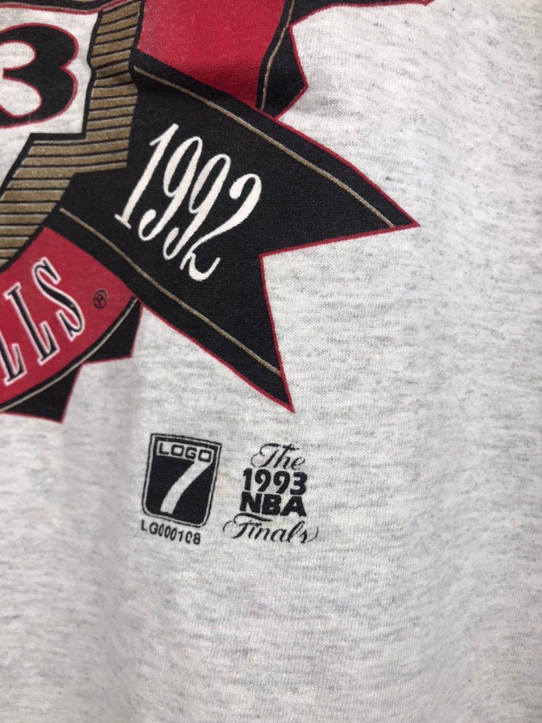 NBA VINTAGE Chicago Bulls 3-PEAT CHAMPION T-Shirts Size US XL / EU 56 / 4 - 3 Thumbnail