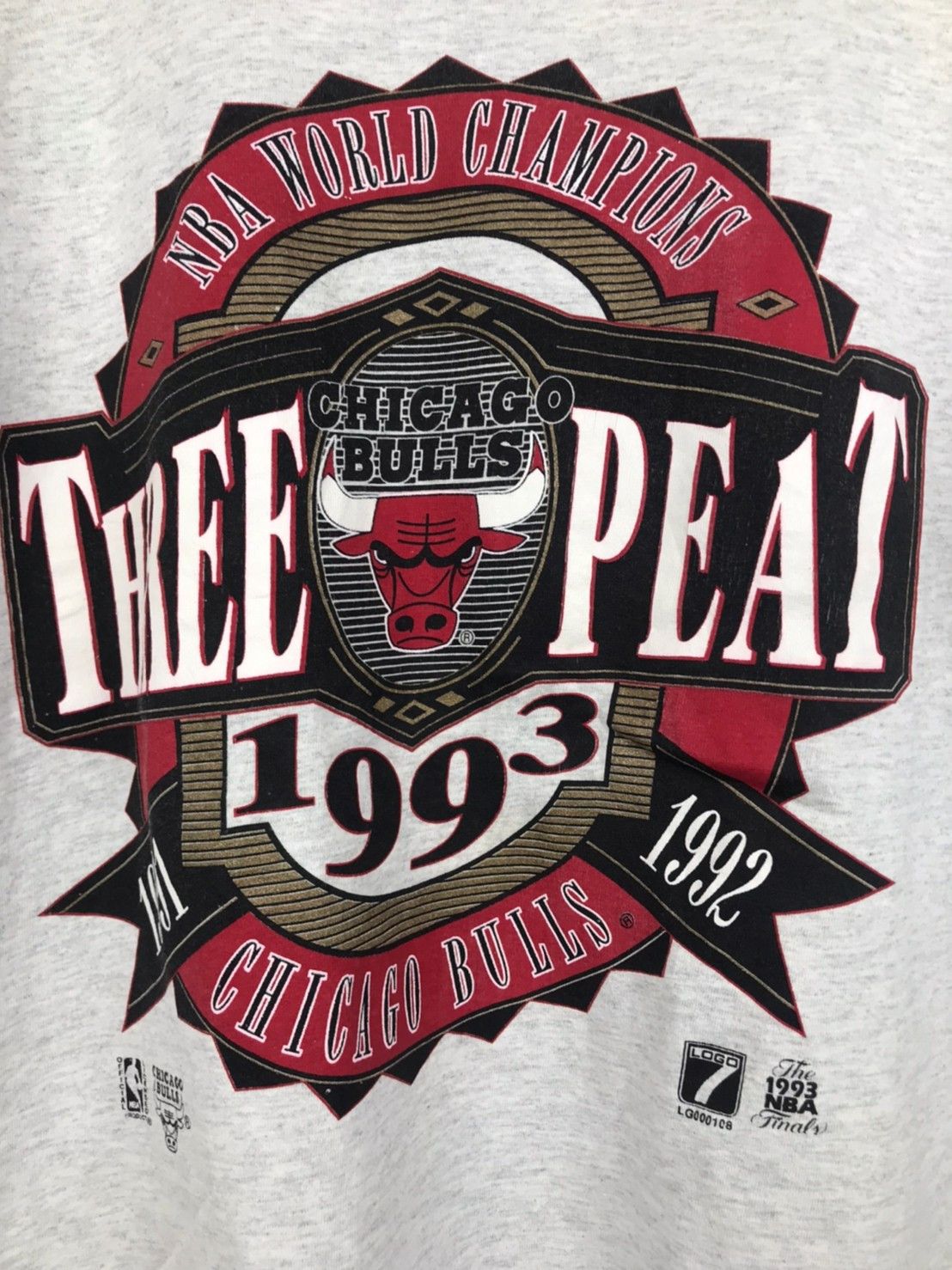 NBA VINTAGE Chicago Bulls 3-PEAT CHAMPION T-Shirts Size US XL / EU 56 / 4 - 2 Thumbnail