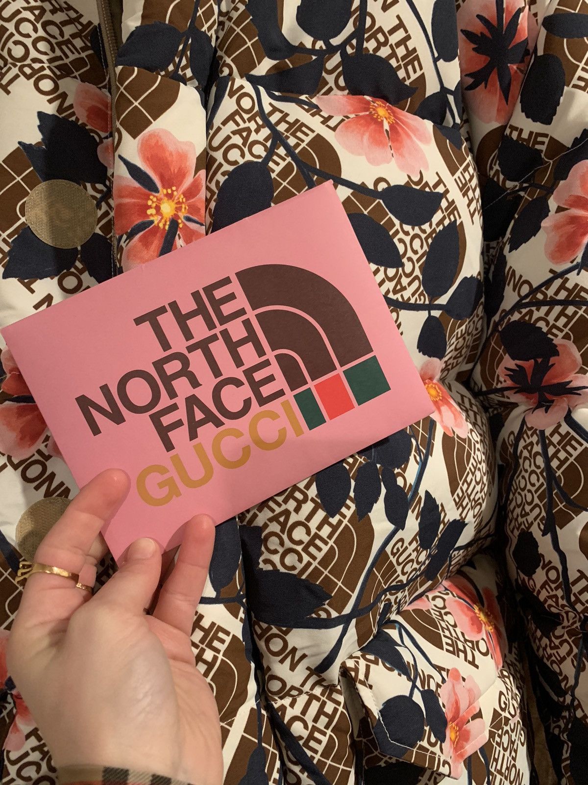 Gucci × The North Face Ivory Floral Down Jacket Size US L / EU 52-54 / 3 - 1 Thumbnail