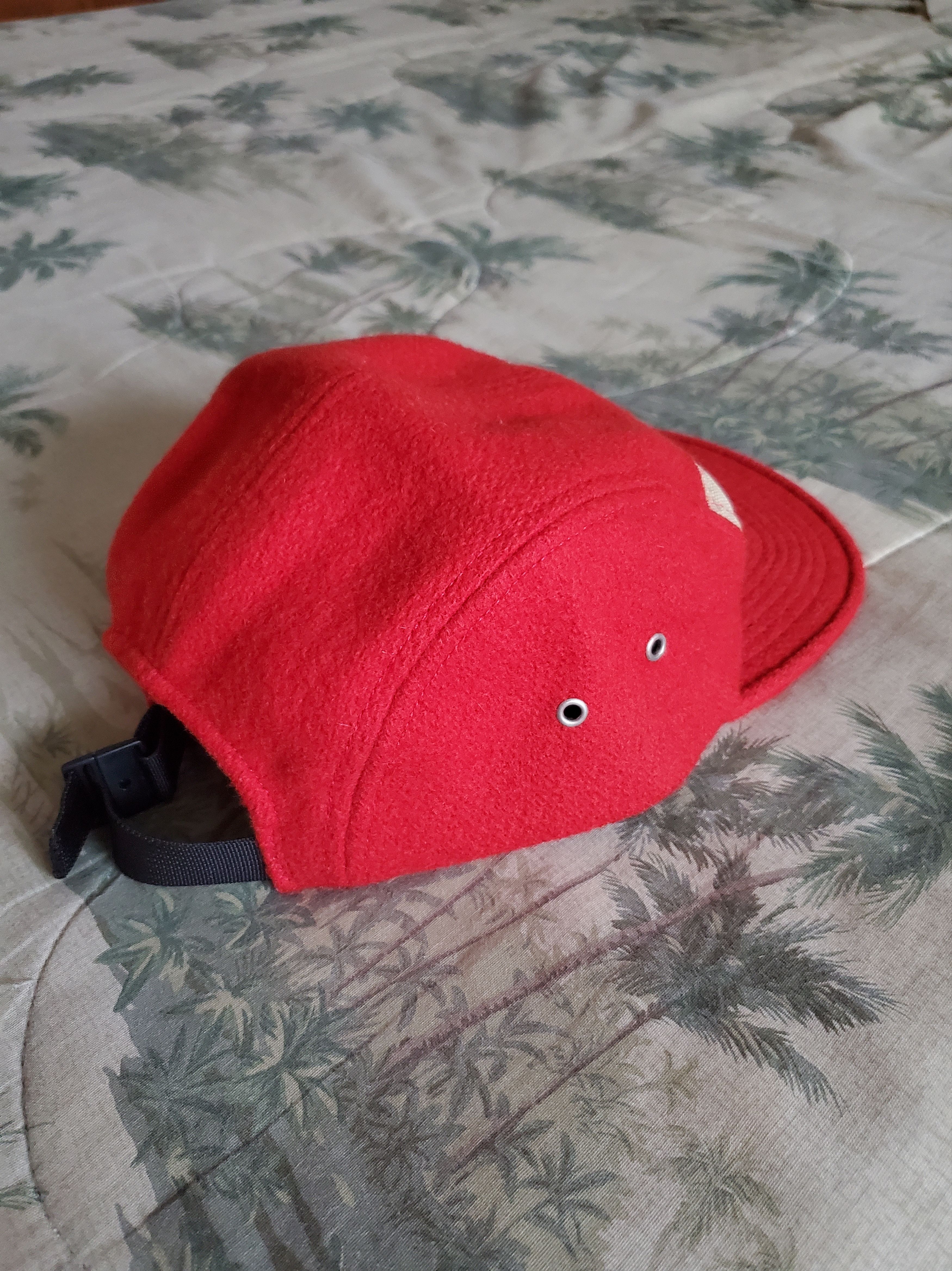 Supreme 2010 Lodge Camp Cap Red Size ONE SIZE - 3 Thumbnail