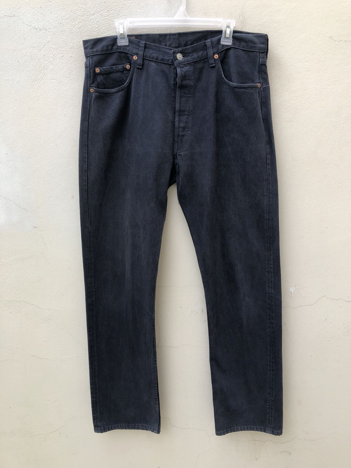 Levi's Vintage 1993 Levi’s 501 Jeans Faded Dark Blue Denim Size US 36 / EU 52 - 1 Thumbnail