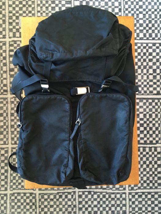 Prada V136 Mountain Nero black backpack 2009 | Grailed