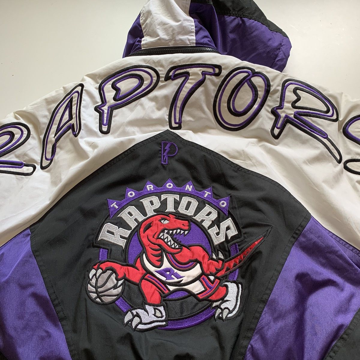 Vintage Vintage 1994 Toronto Raptors pro player Jacket Size US M / EU 48-50 / 2 - 2 Preview