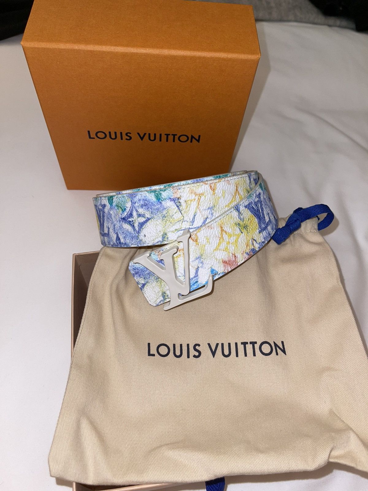 Louis Vuitton Ceinture LV Shape 40 mm Pastel Multicolor