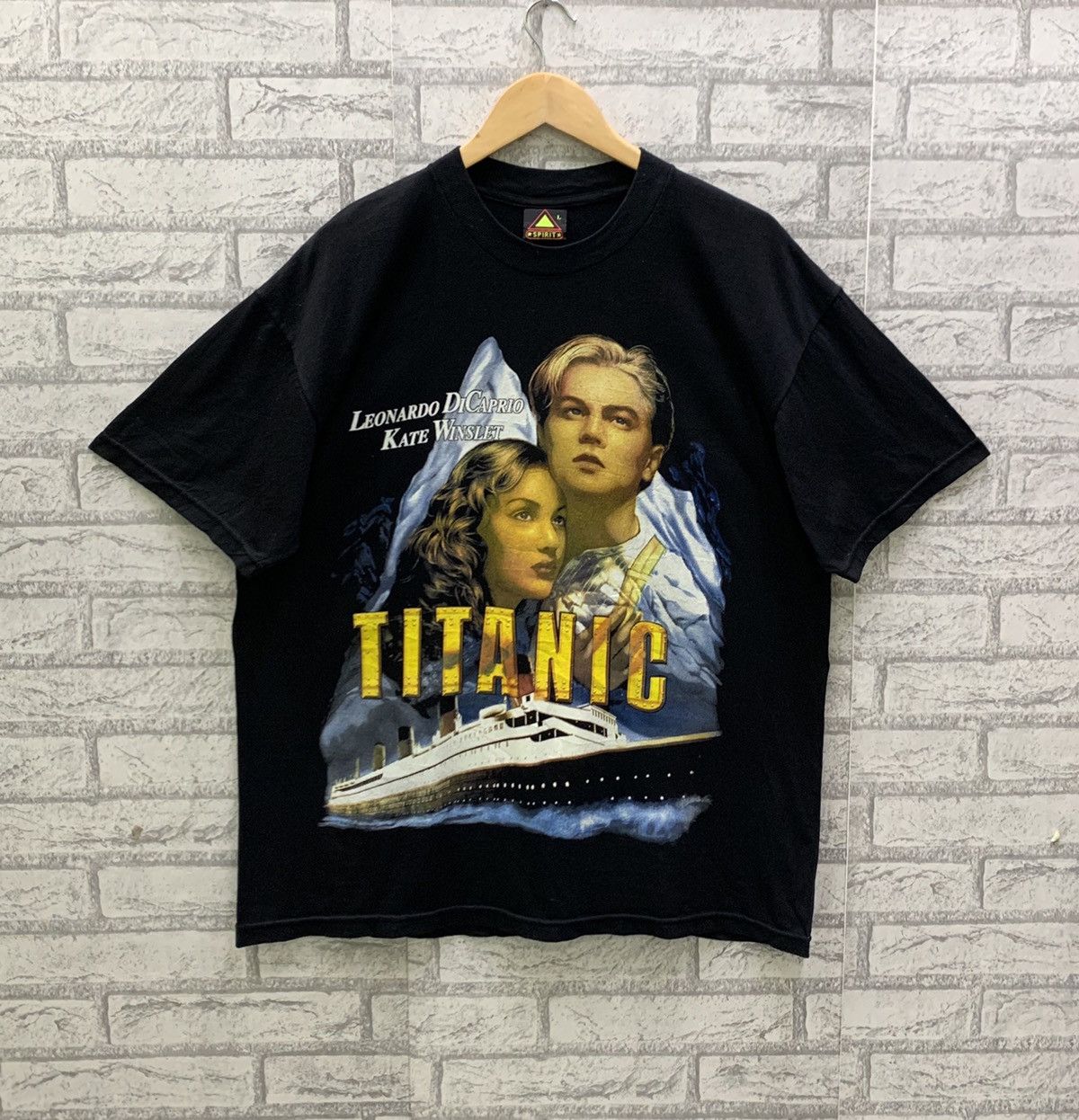 Loenardo Dicaprio Kate Winslet Titanic Movie T-shirts