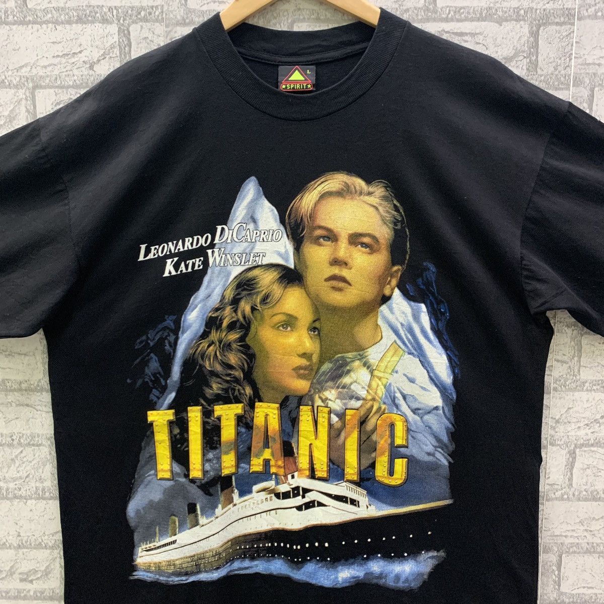 Loenardo Dicaprio Kate Winslet Titanic Movie T-shirts