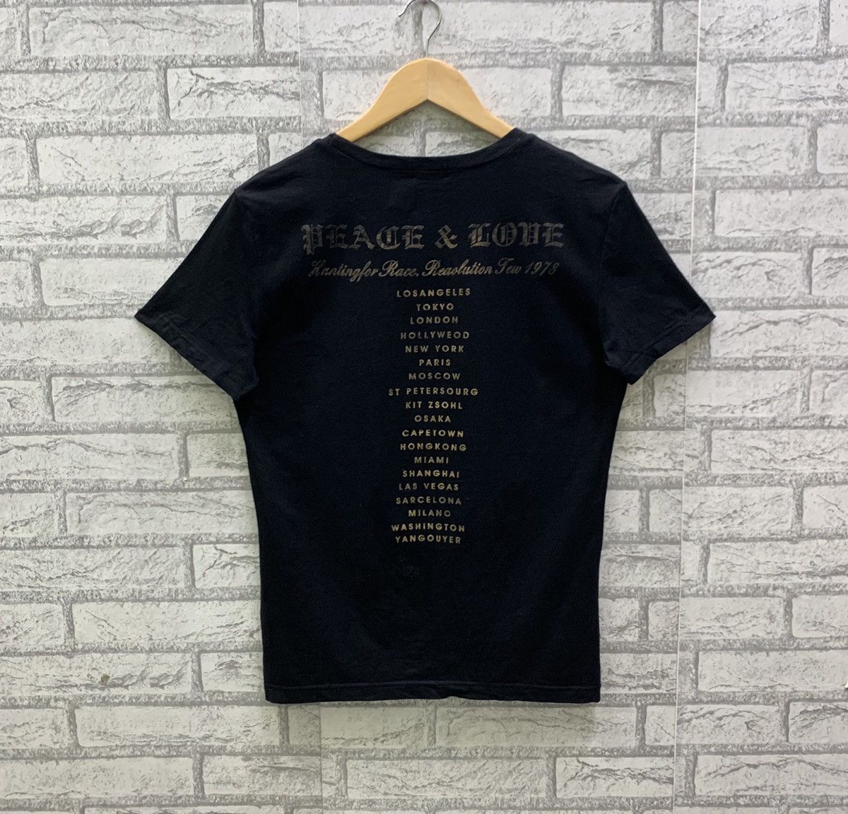 Philipp Plein Philipp Plein Peace & Love Skulls T-shirts Size US S / EU 44-46 / 1 - 2 Thumbnail