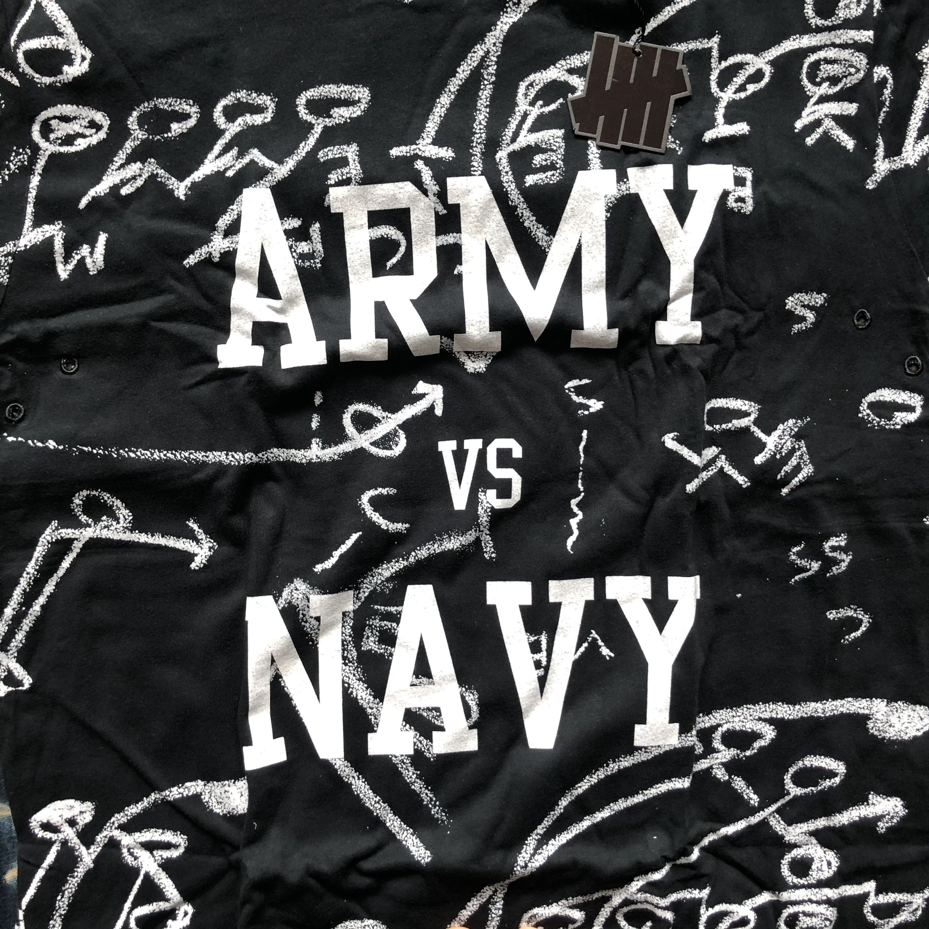 Undefeated Undefeated Archive Army VS Navy Reversible sweat t-shirt L Size US L / EU 52-54 / 3 - 3 Thumbnail