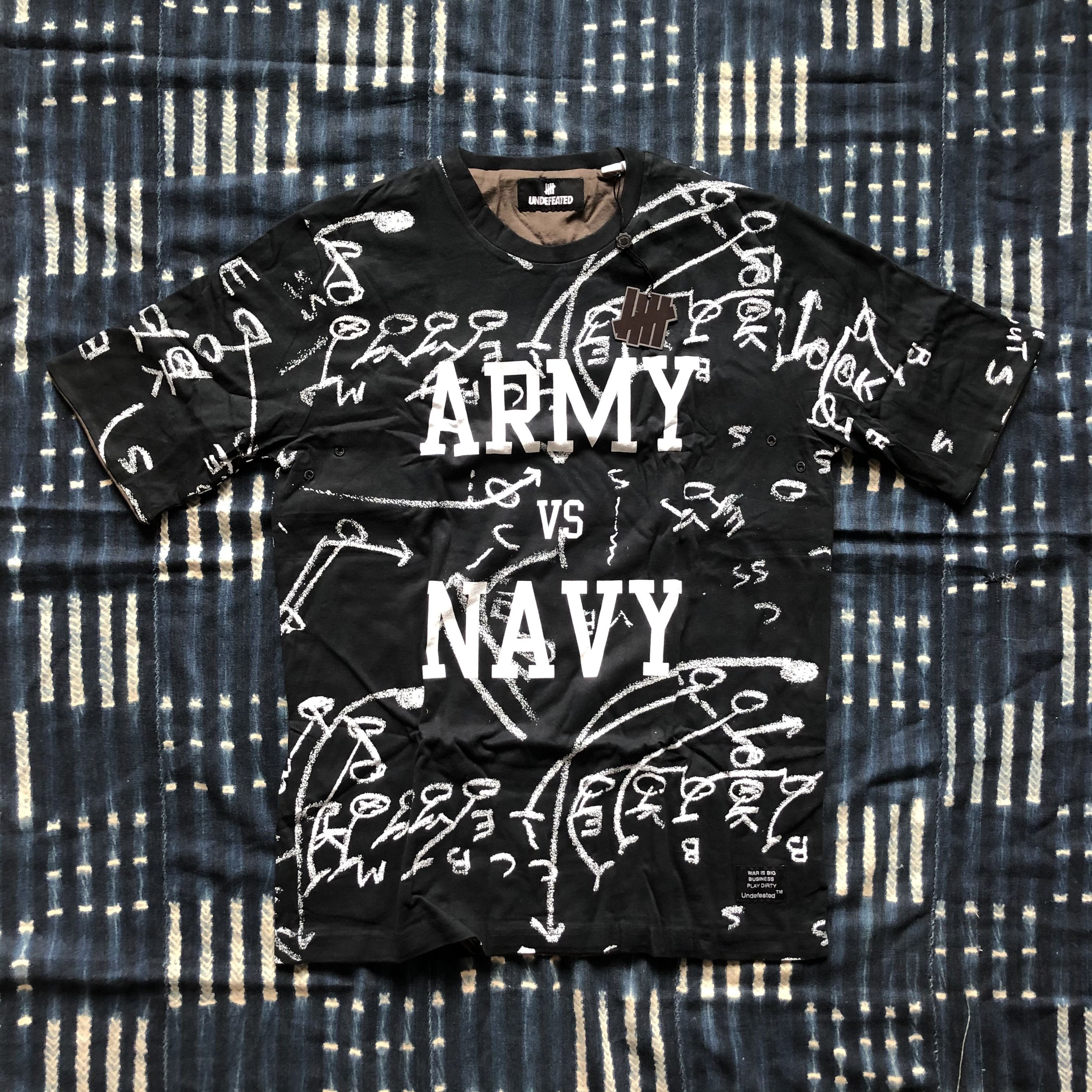 Undefeated Undefeated Archive Army VS Navy Reversible sweat t-shirt L Size US L / EU 52-54 / 3 - 1 Thumbnail