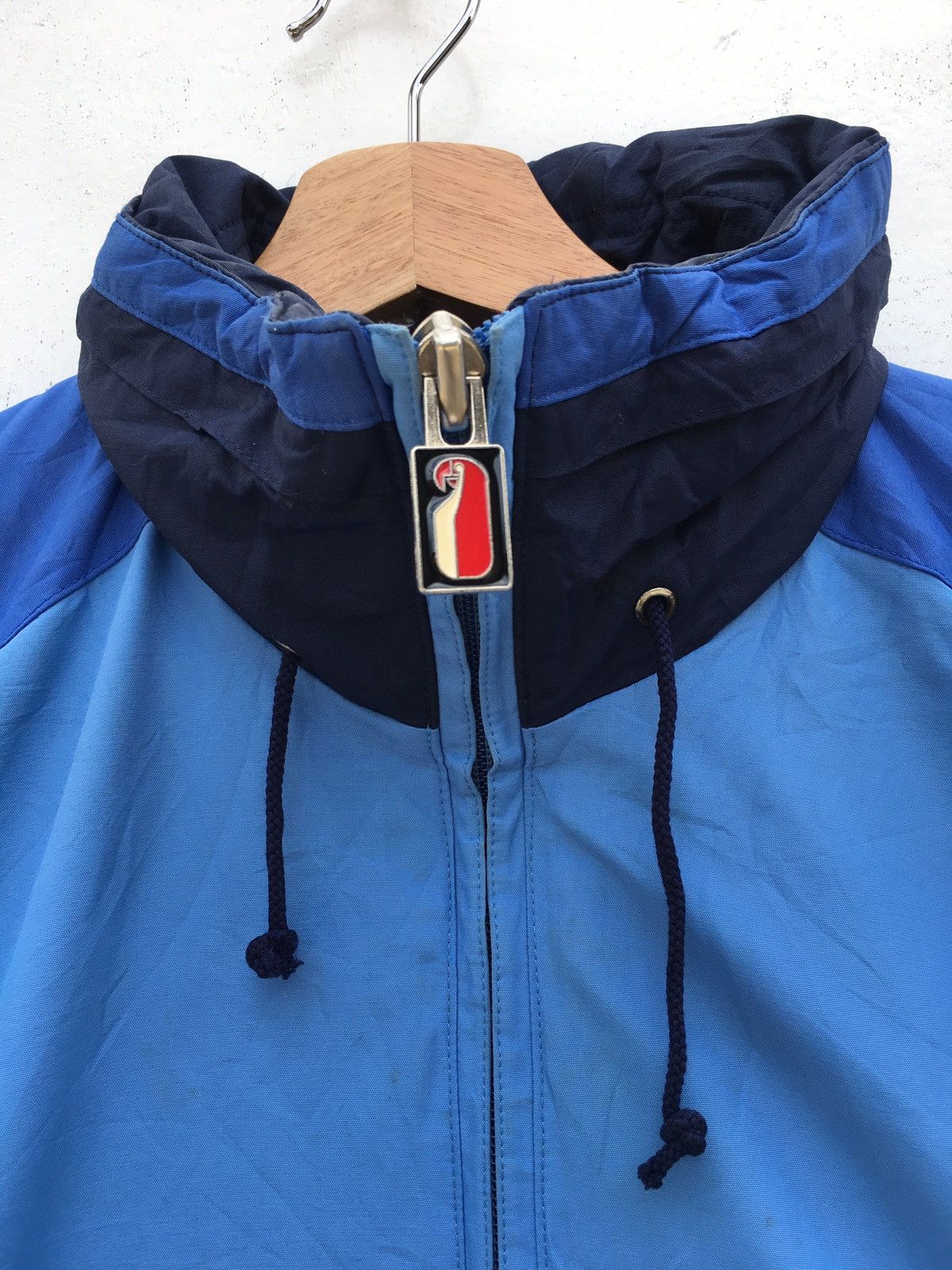 Ellesse Vintage Ellesse Biglogo Windbreaker / Jacket Size US M / EU 48-50 / 2 - 10 Thumbnail