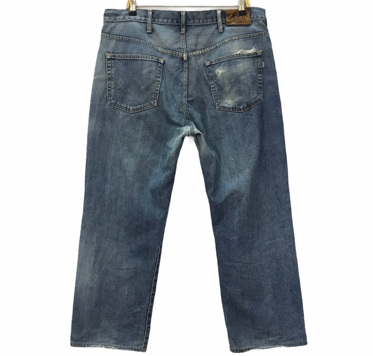 Japanese Brand 🔥Vintage Edwin Art Paints Design Denim Jeans Made in Japan Size US 40 / EU 56 - 2 Thumbnail