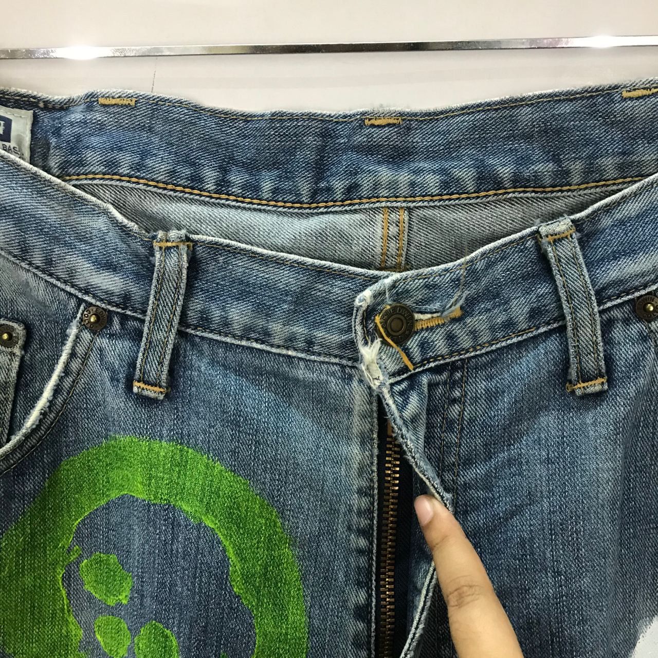 Japanese Brand 🔥Vintage Edwin Art Paints Design Denim Jeans Made in Japan Size US 40 / EU 56 - 5 Thumbnail