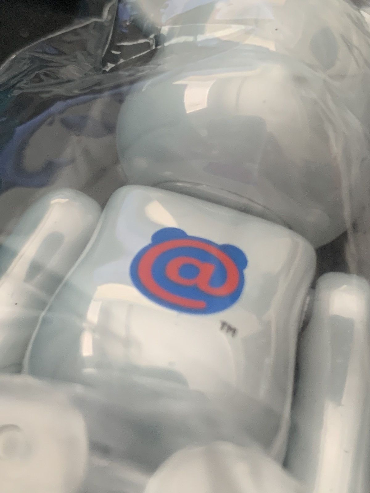 Medicom Toy Medicom 100% be@rbrick S41 secret chase @ chrome white Size ONE SIZE - 6 Thumbnail