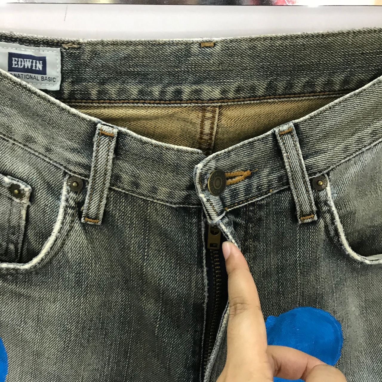 Edwin 🔥Vintage Edwin Art design Paints Denim Jeans Made in Japan Size US 31 - 5 Thumbnail
