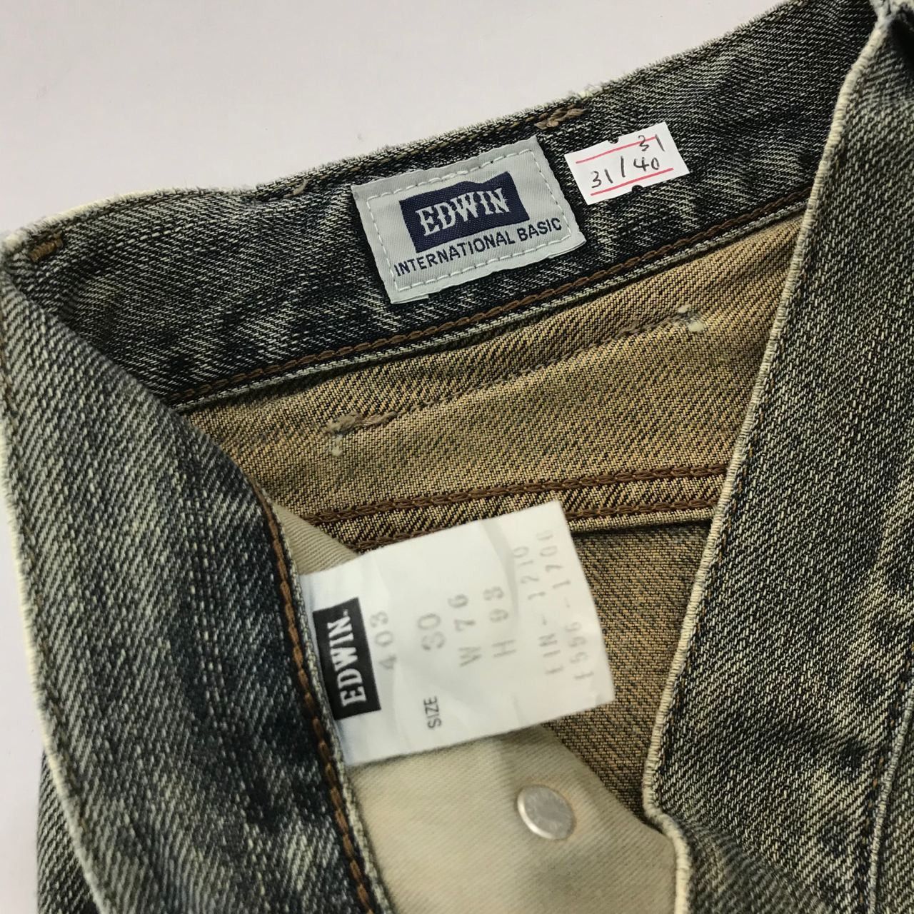 Edwin 🔥Vintage Edwin Art design Paints Denim Jeans Made in Japan Size US 31 - 13 Thumbnail