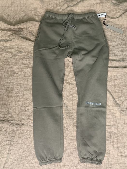 Fear of God Essentials Polar Fleece Shorts Grey Flannel/Charcoal - SS20 - US