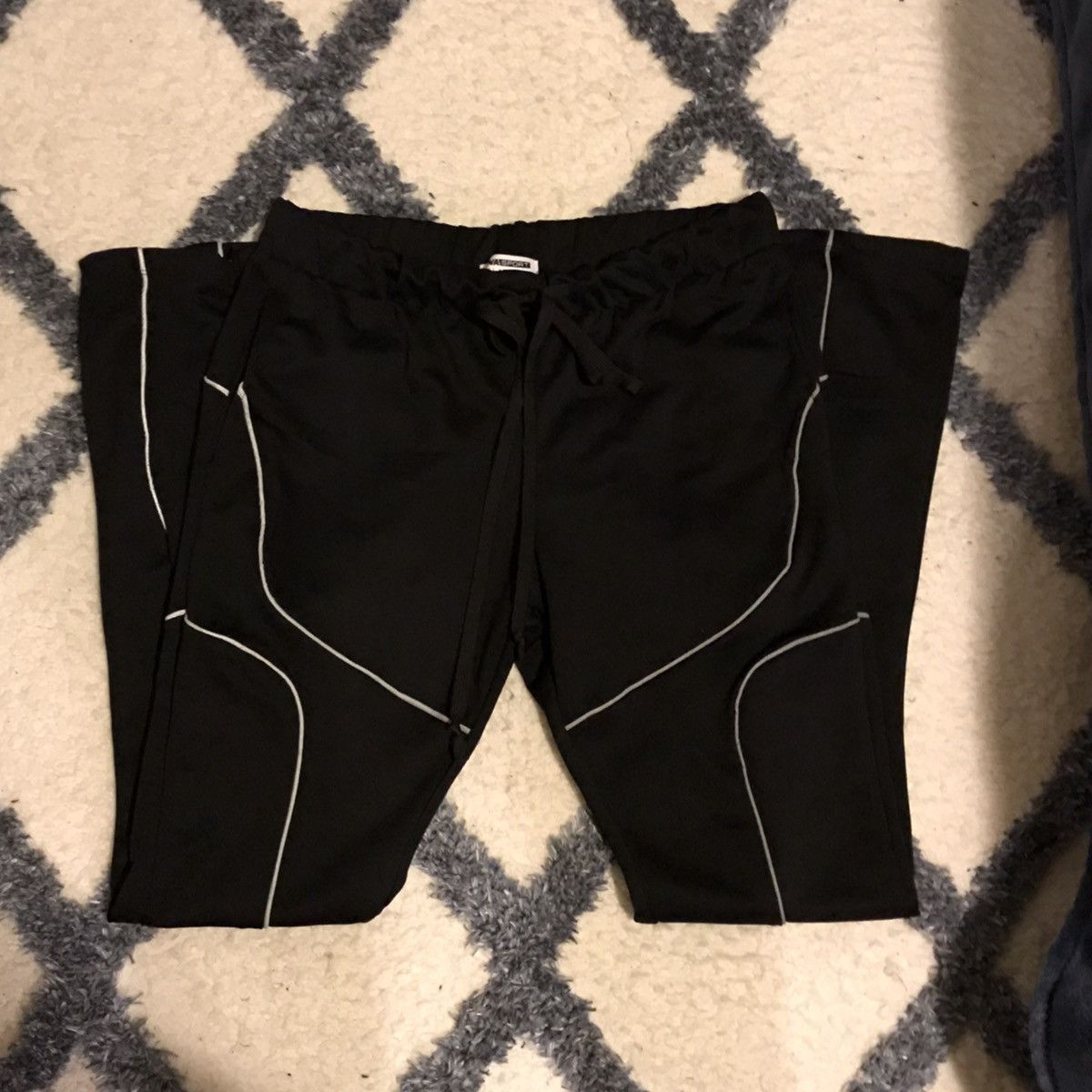 Isaiah track pants deals