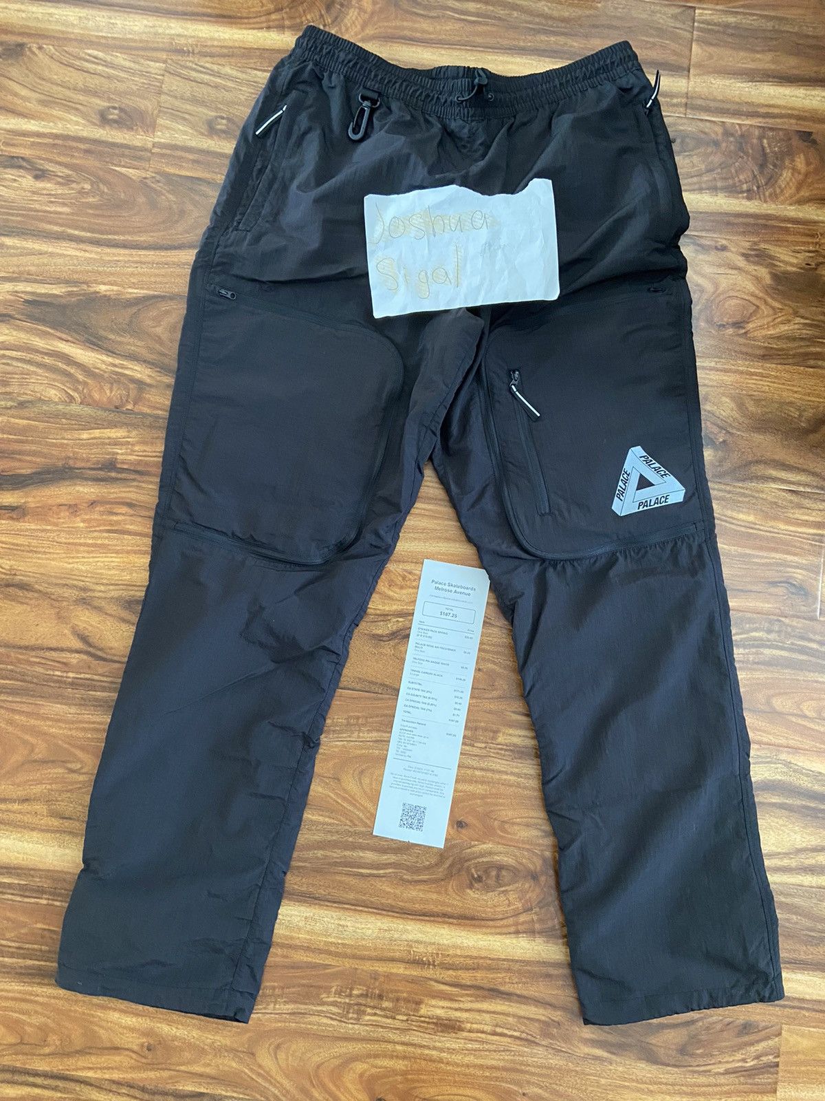 Palace *SEE DESCRIPTION* IN HAND Palace Black Travel Cargo size XL 