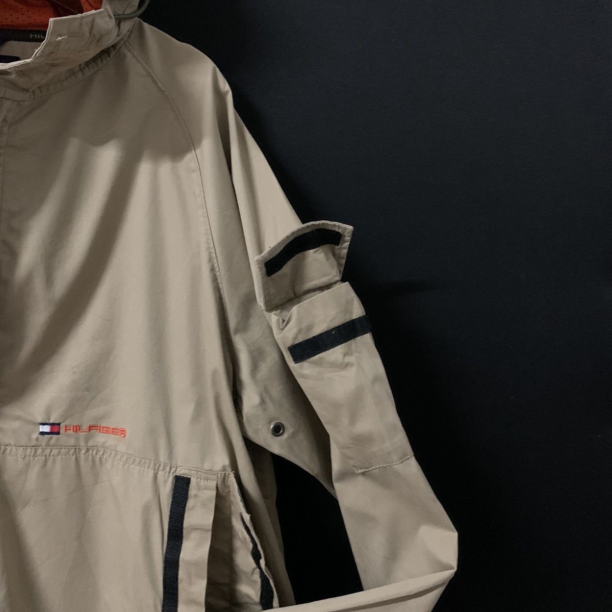 Tommy Hilfiger × Vintage Vintage TH Tommy Hilfinger Quarter Zip Windbreaker Jacket Size US L / EU 52-54 / 3 - 8 Thumbnail
