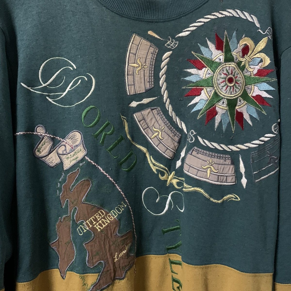 Japanese Brand × Vintage Vintage Hill House Ltd. Brand Embroidery Crewneck Sweater Size US S / EU 44-46 / 1 - 3 Thumbnail