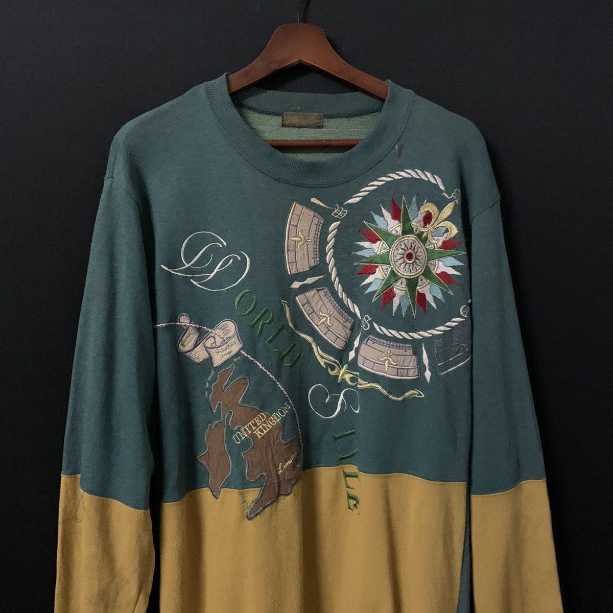 Japanese Brand × Vintage Vintage Hill House Ltd. Brand Embroidery Crewneck Sweater Size US S / EU 44-46 / 1 - 2 Thumbnail