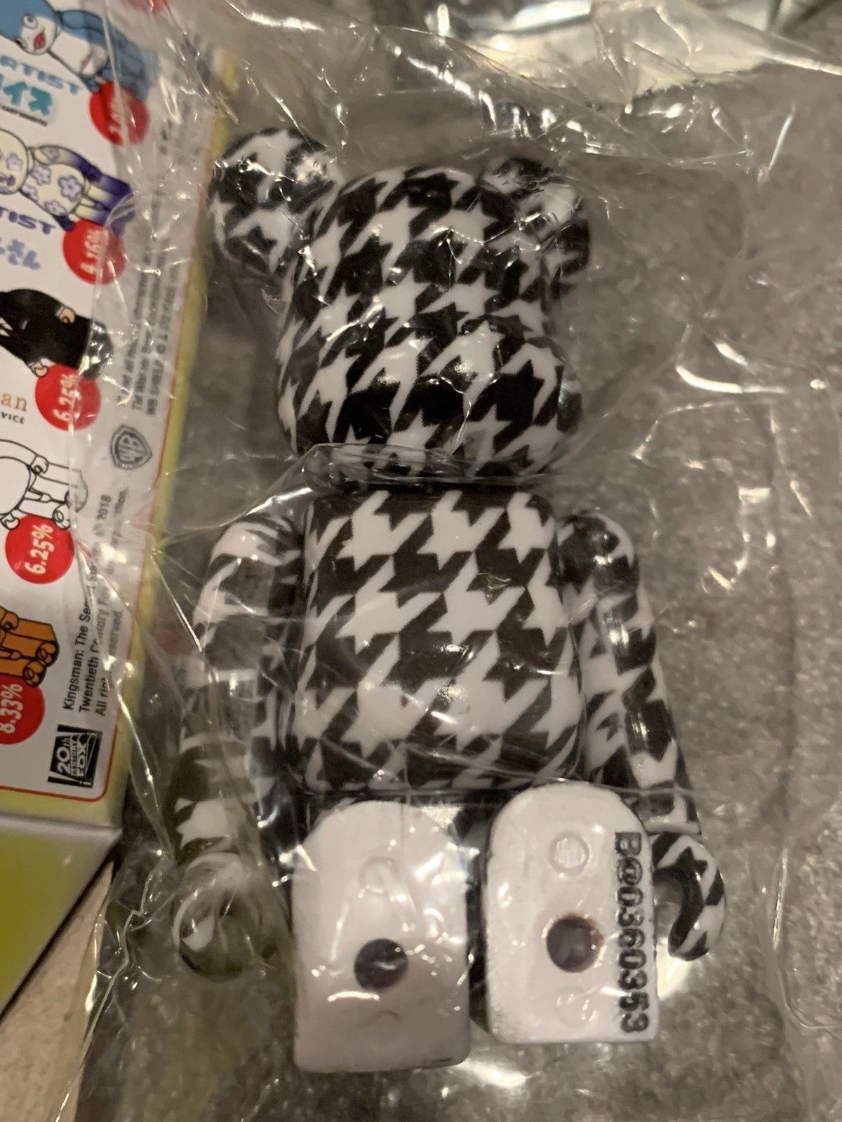 Medicom Toy Medicom 100% Be@rbrick S36 Pattern Size ONE SIZE - 3 Thumbnail