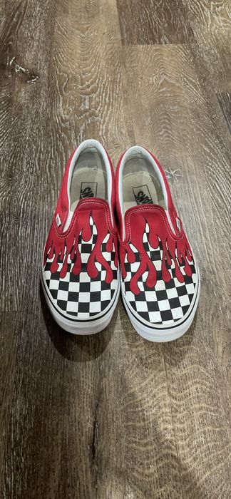 Vans slip hotsell on red drip