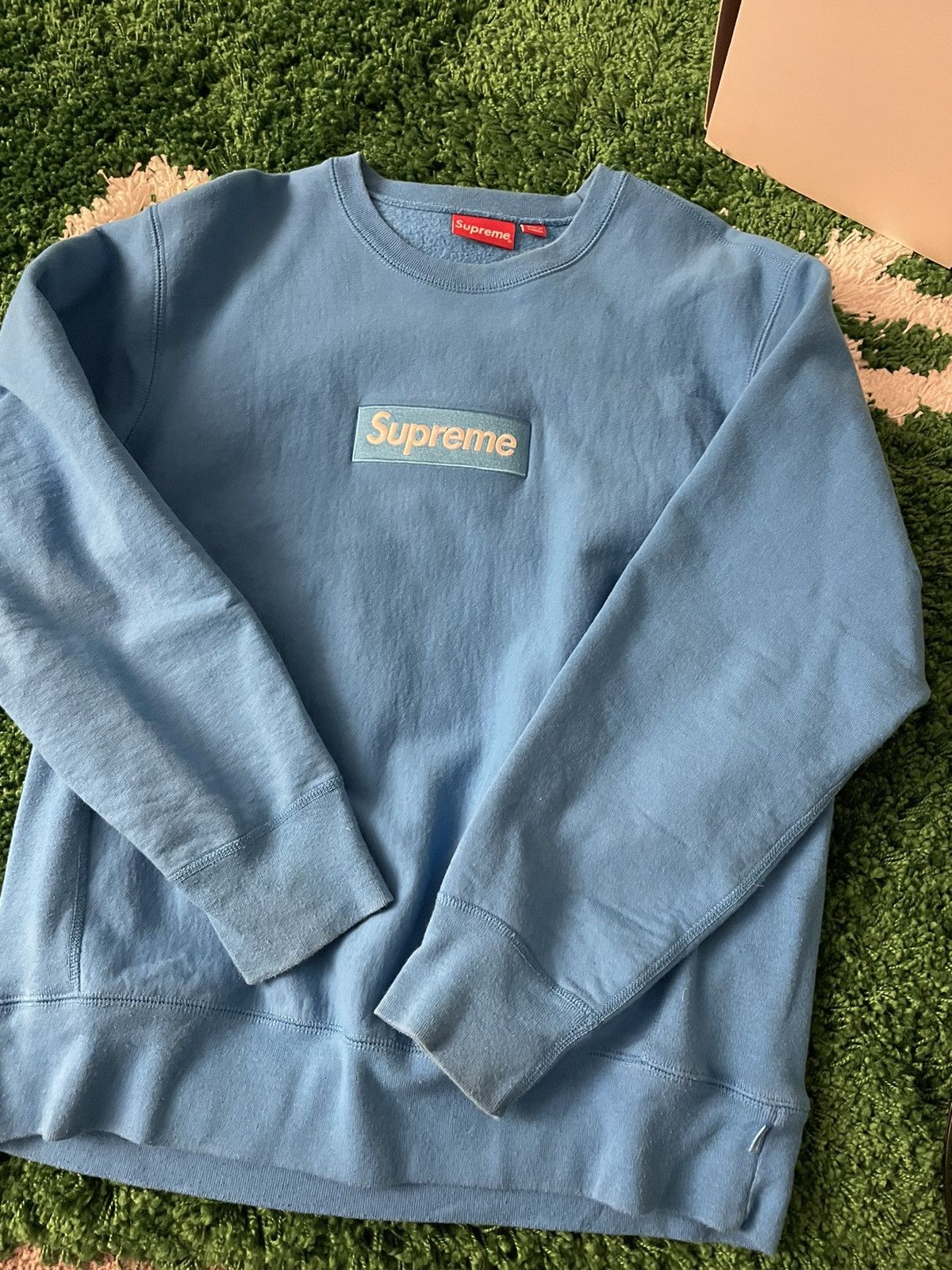 Supreme baby blue box logo outlet crewneck