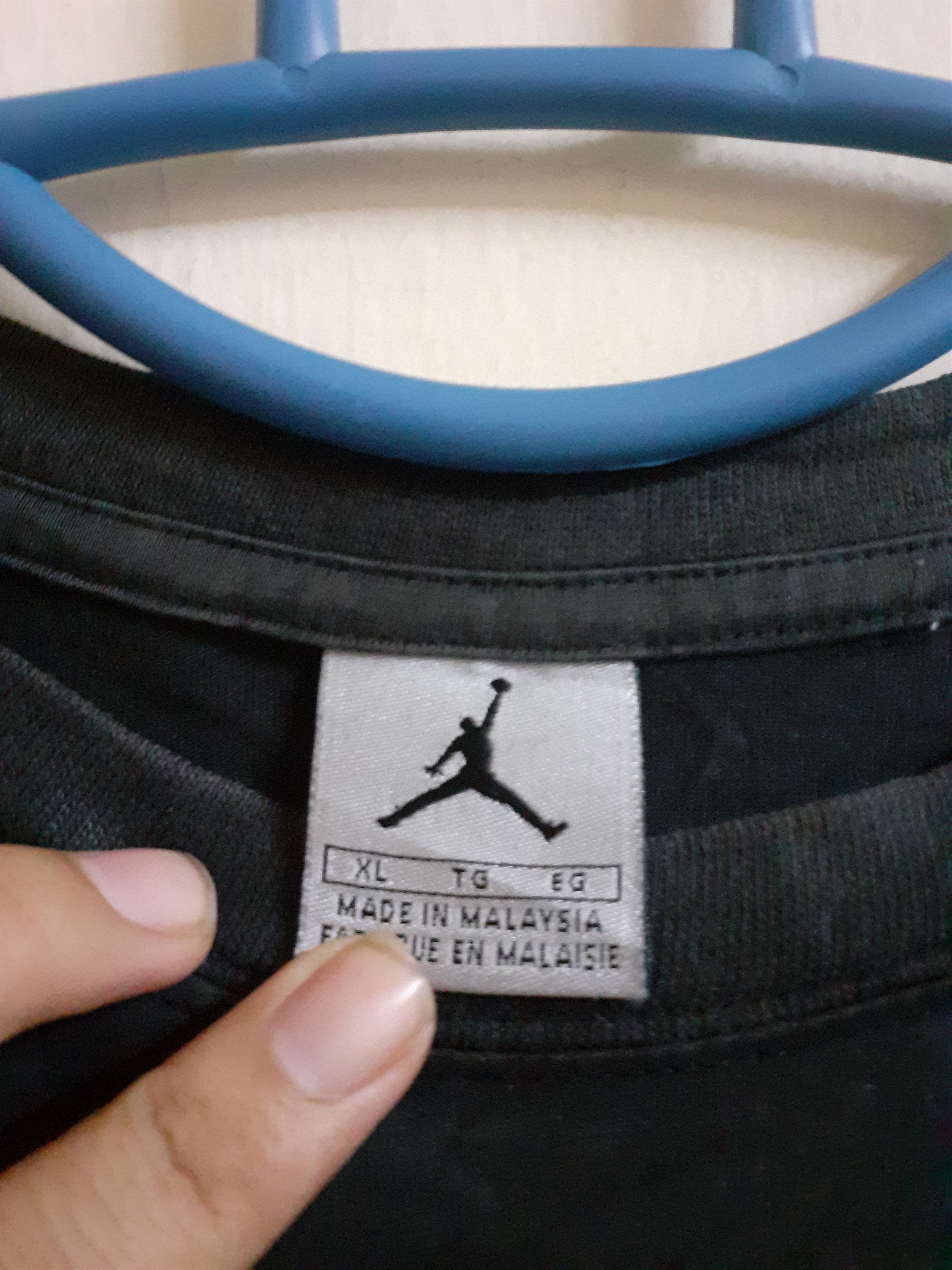 Vintage Vintage Air Jordan Nice Print T Shirt Size US L / EU 52-54 / 3 - 5 Thumbnail
