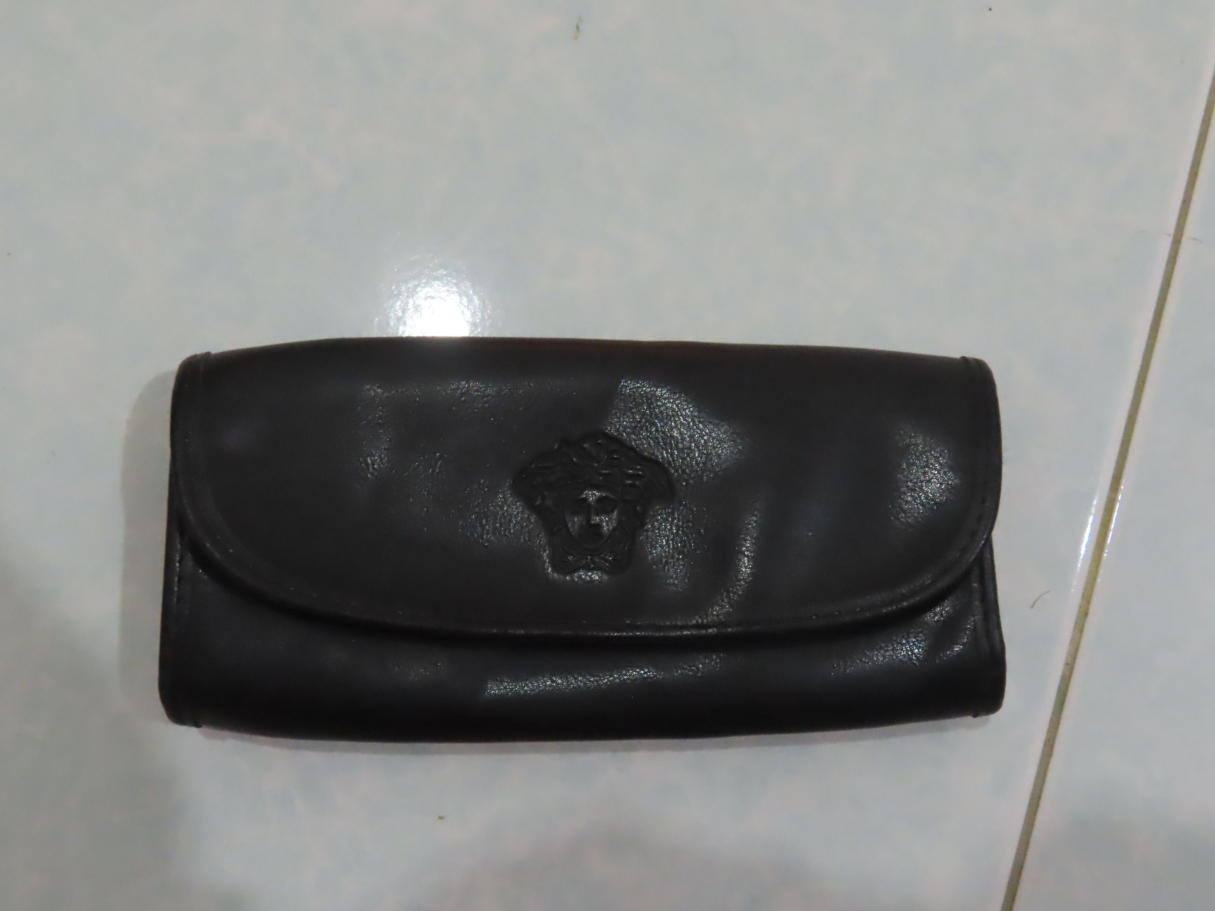 Versace VINTAGE VERSACE LEATHER SUNGLASSES CASING Size ONE SIZE - 4 Thumbnail