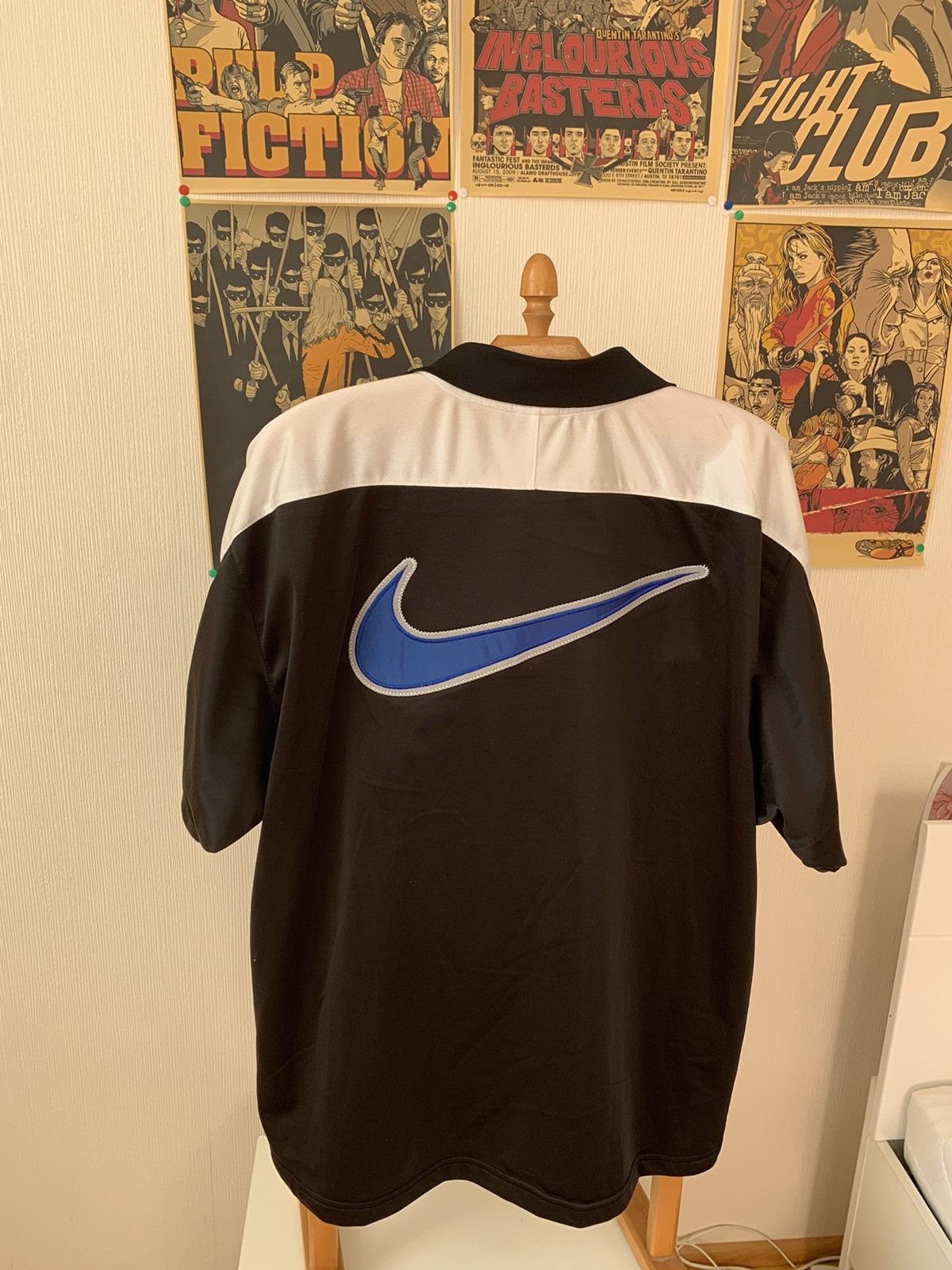 VTG 90's Nike basketball big logo warm up t shirt
