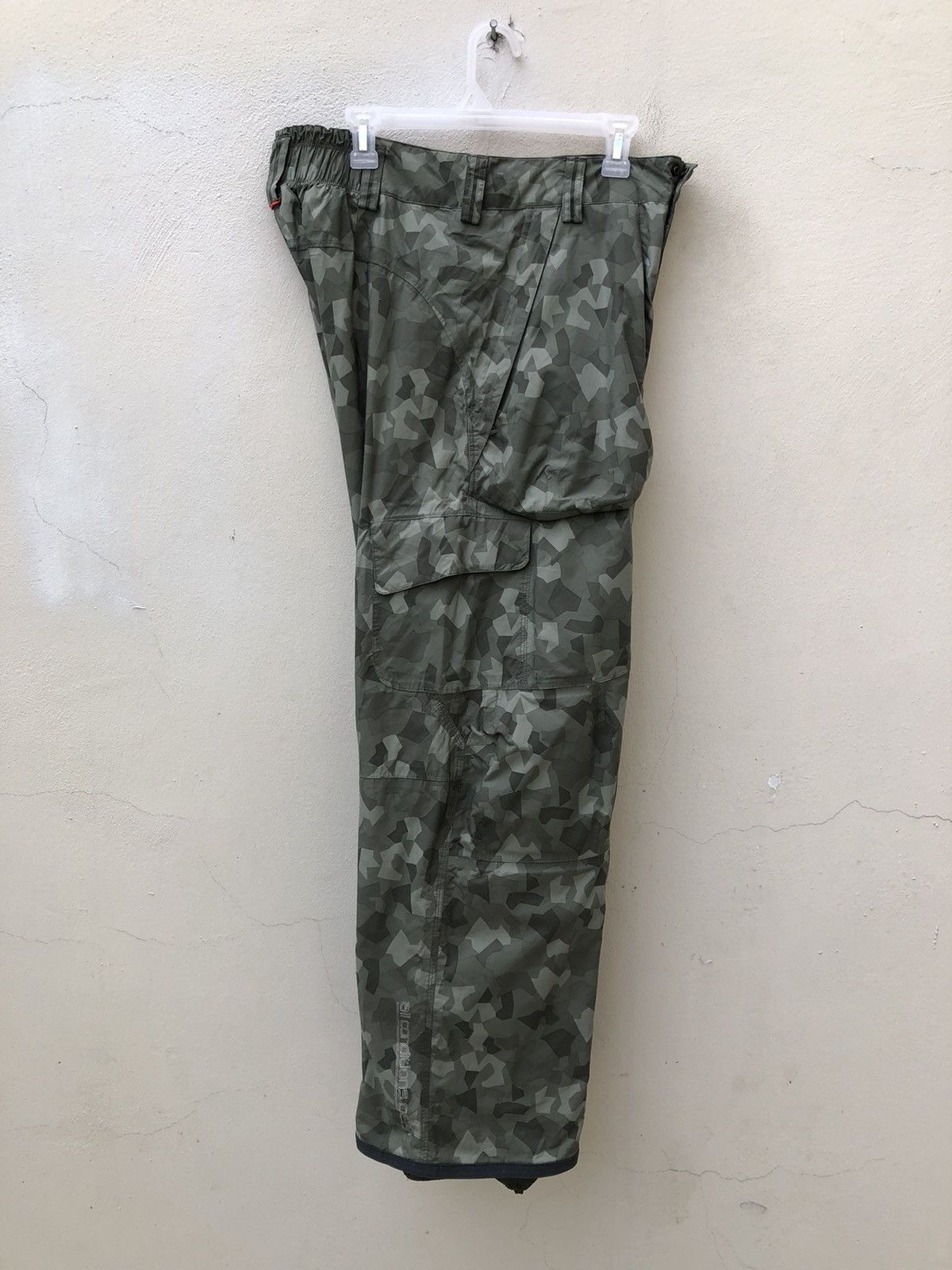 Nike ACG Nike Acg Storm Fit Camo Cargo Ski Trouser Pant Size US 34 / EU 50 - 21 Thumbnail