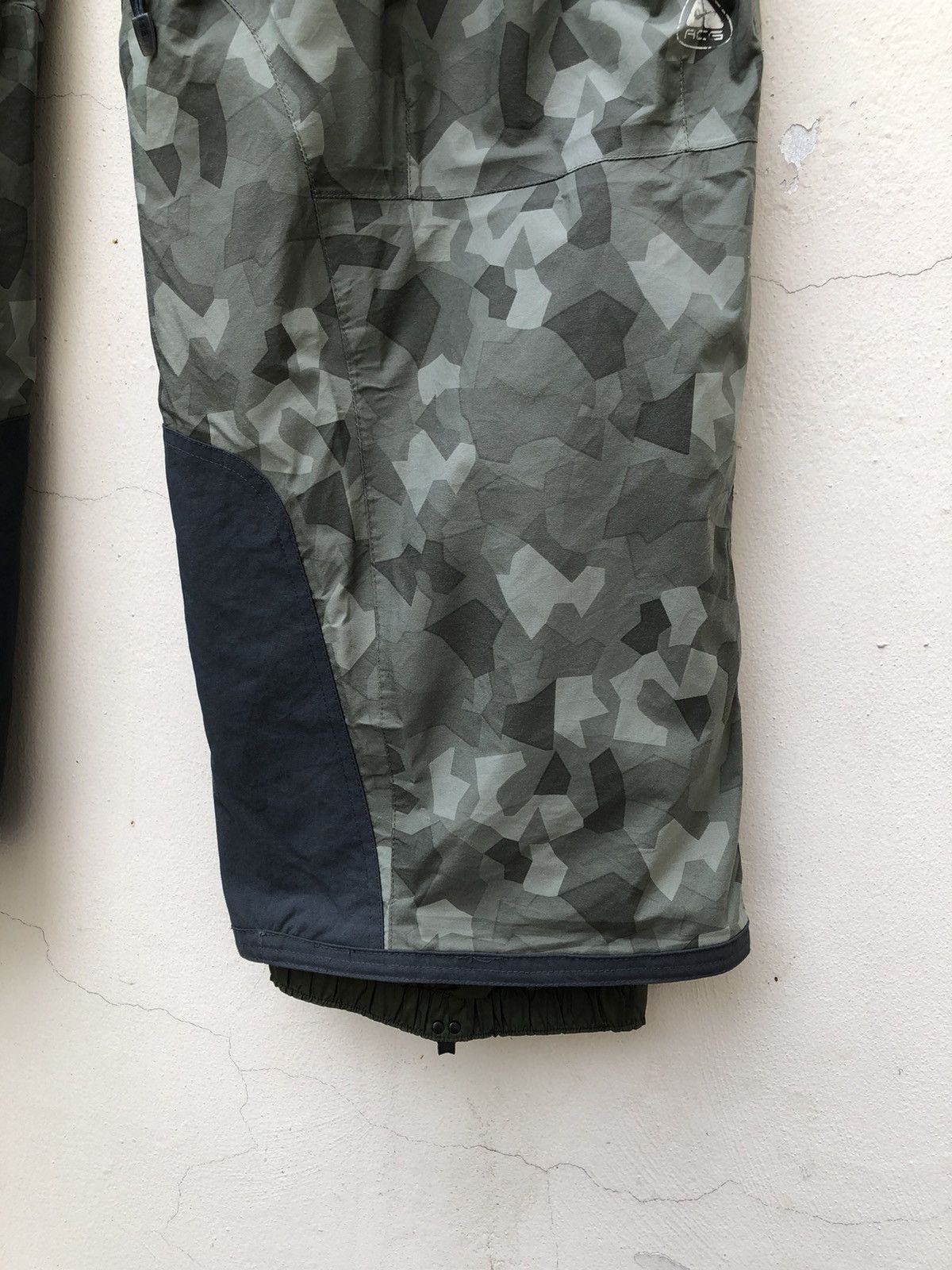 Nike ACG Nike Acg Storm Fit Camo Cargo Ski Trouser Pant Size US 34 / EU 50 - 10 Thumbnail