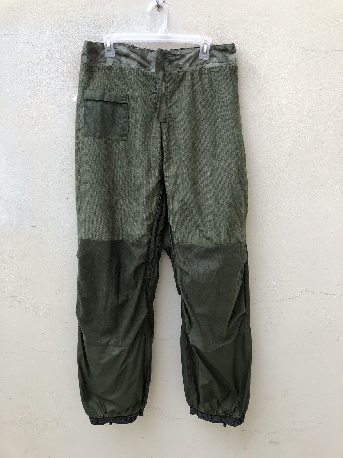 Nike ACG Nike Acg Storm Fit Camo Cargo Ski Trouser Pant Size US 34 / EU 50 - 23 Thumbnail