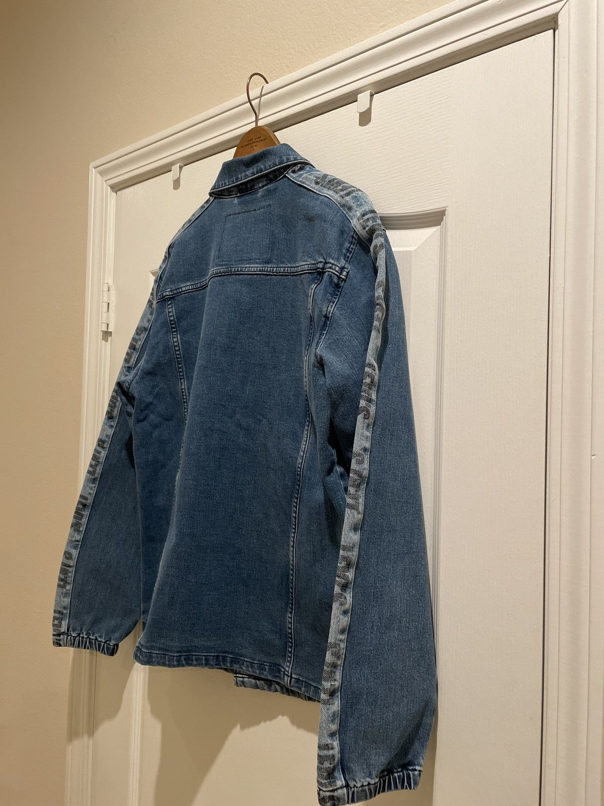 Levi's LEVI’S Denim Button Jacket W/ TAG MSRP $118 Size US M / EU 48-50 / 2 - 2 Thumbnail