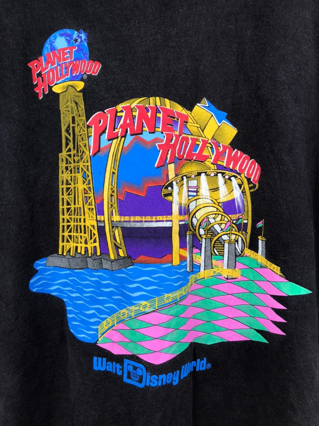 Disney Vintage Planet Hollywood Walt Disney World T-Shirts Size US XL / EU 56 / 4 - 2 Thumbnail