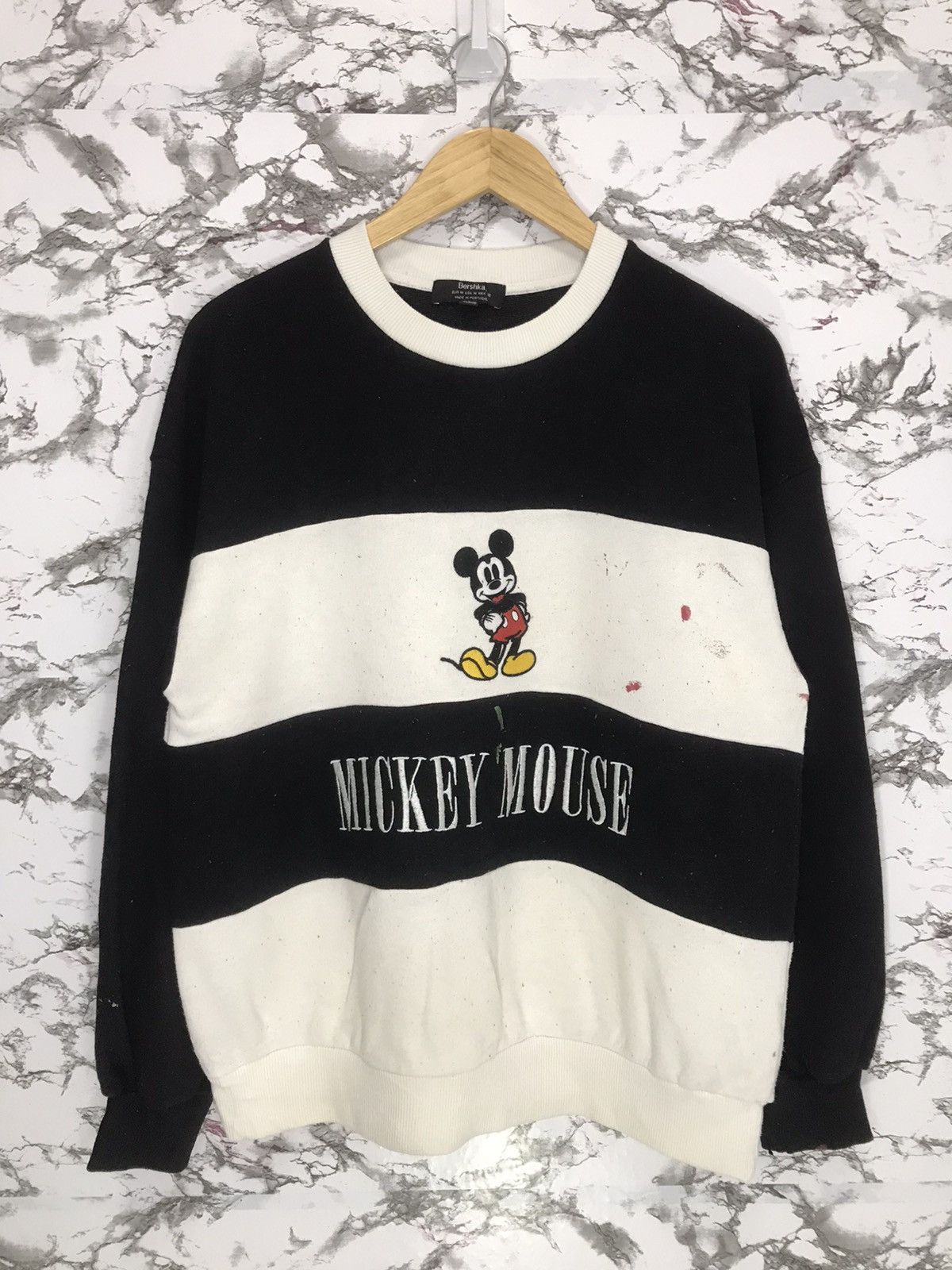 Bershka mickey 2025 mouse sweatshirt