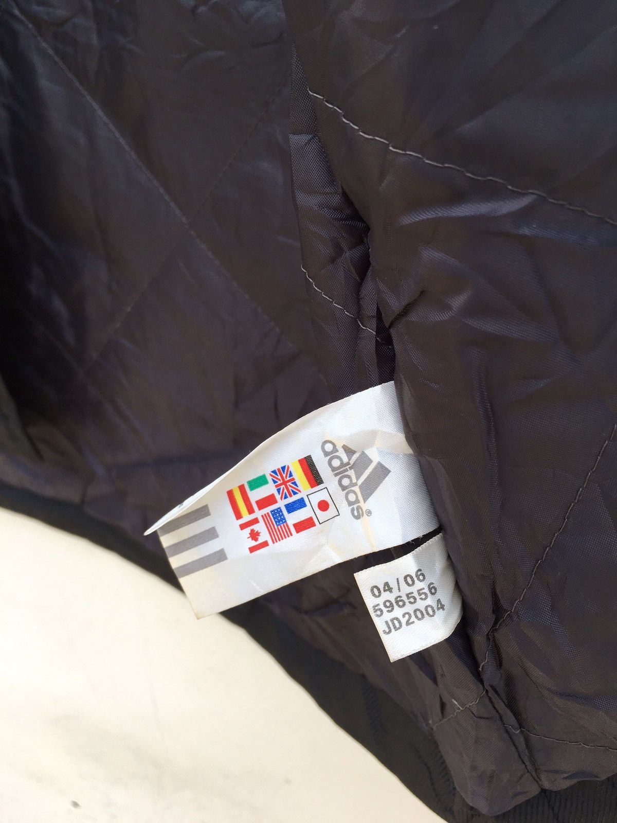 Adidas Rare Adidas Biglogo Spellout Puffed Long Jacket Size US XL / EU 56 / 4 - 16 Thumbnail