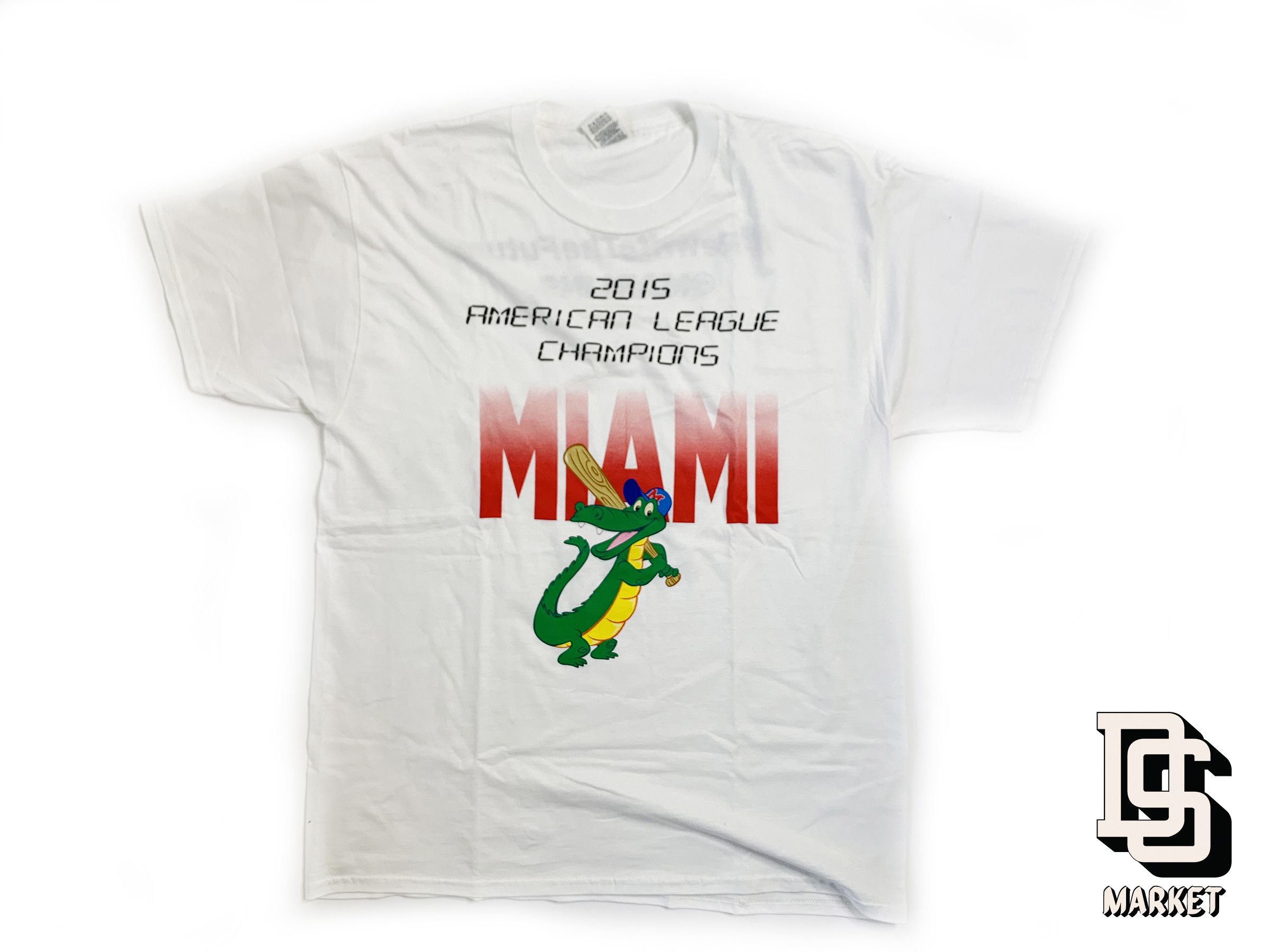 Gildan BACK TO THE FUTURE MIAMI MARLINS SHIRT L MCFLY MAG Size US L / EU 52-54 / 3 - 1 Thumbnail