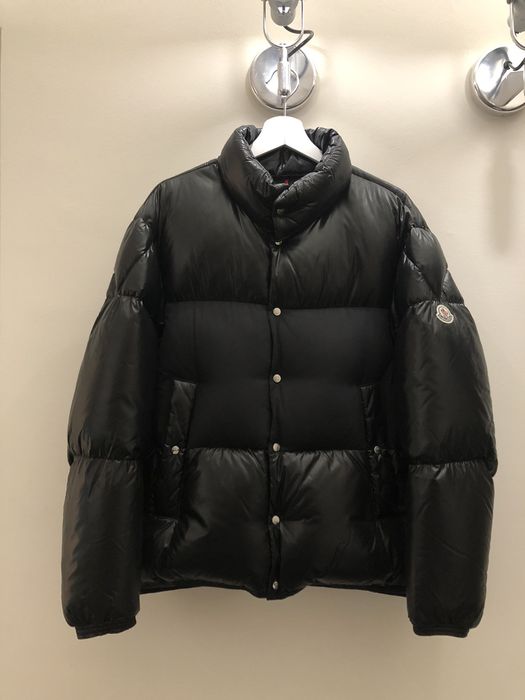 Moncler 952 2025