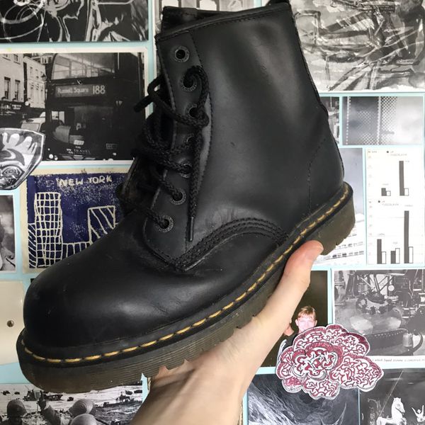 Dr martens outlet industrial 40